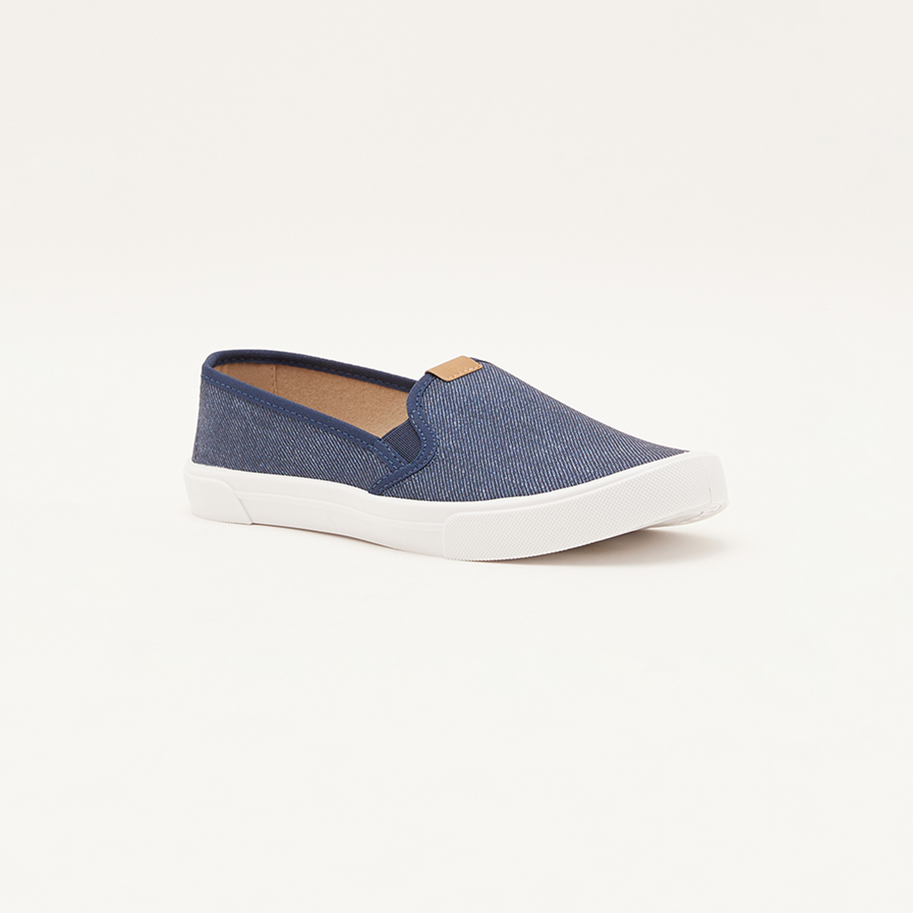 5296-130-11505 | حذاء كاجوال نسائي من موليكا مع سليب آن-women-shoes-loafersandmoccasins-image-1