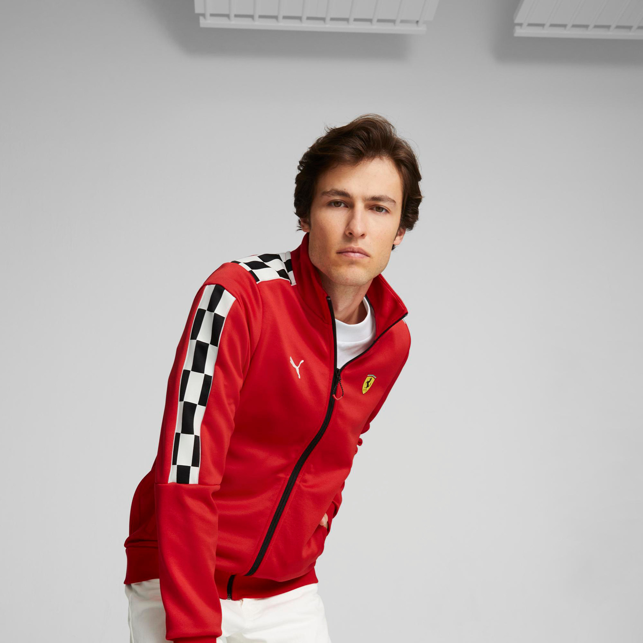 جاكيت بوما فيراري ريس إم تي 7 للرجال مع لوجو تراك-men-clothing-jacketsandblazers-jackets-image-3