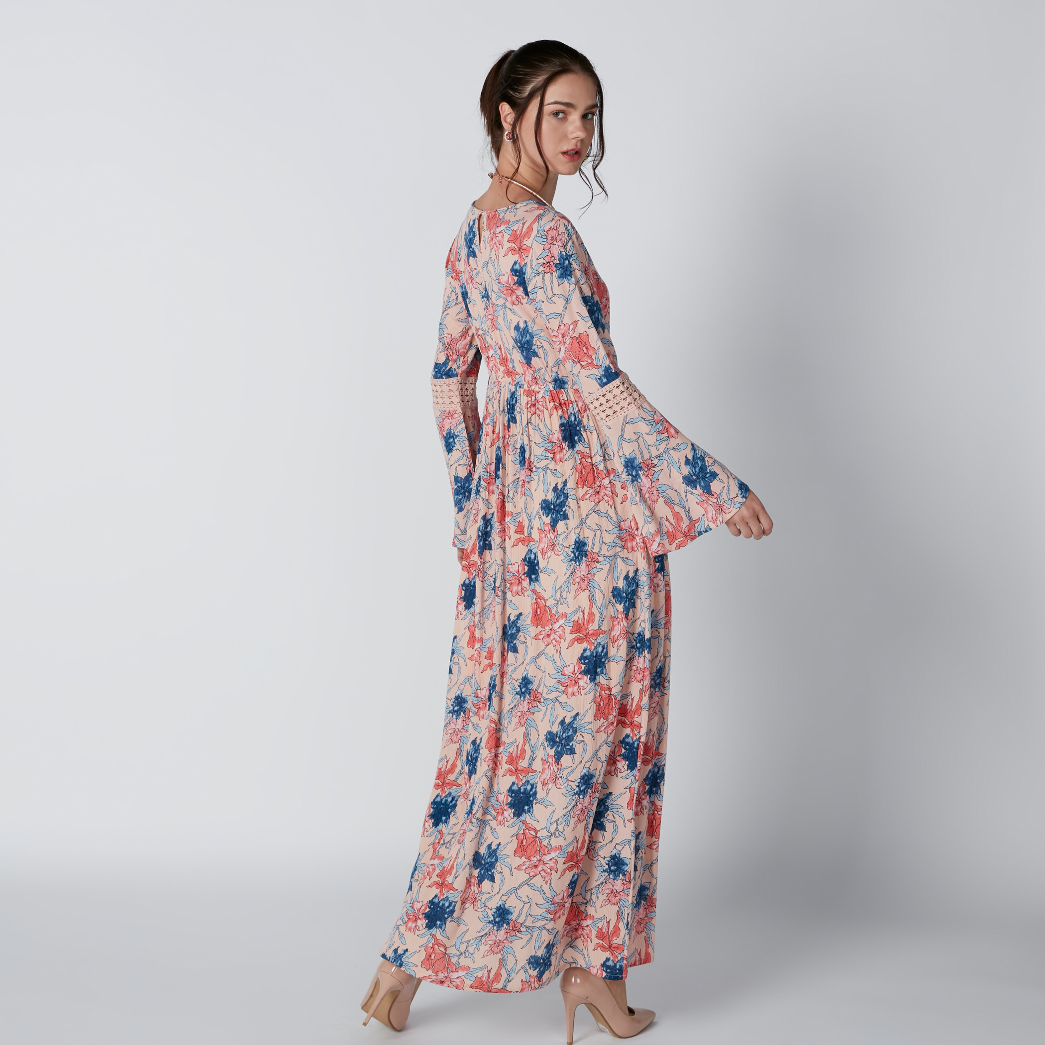 Maxi dress with flared sleeves best sale