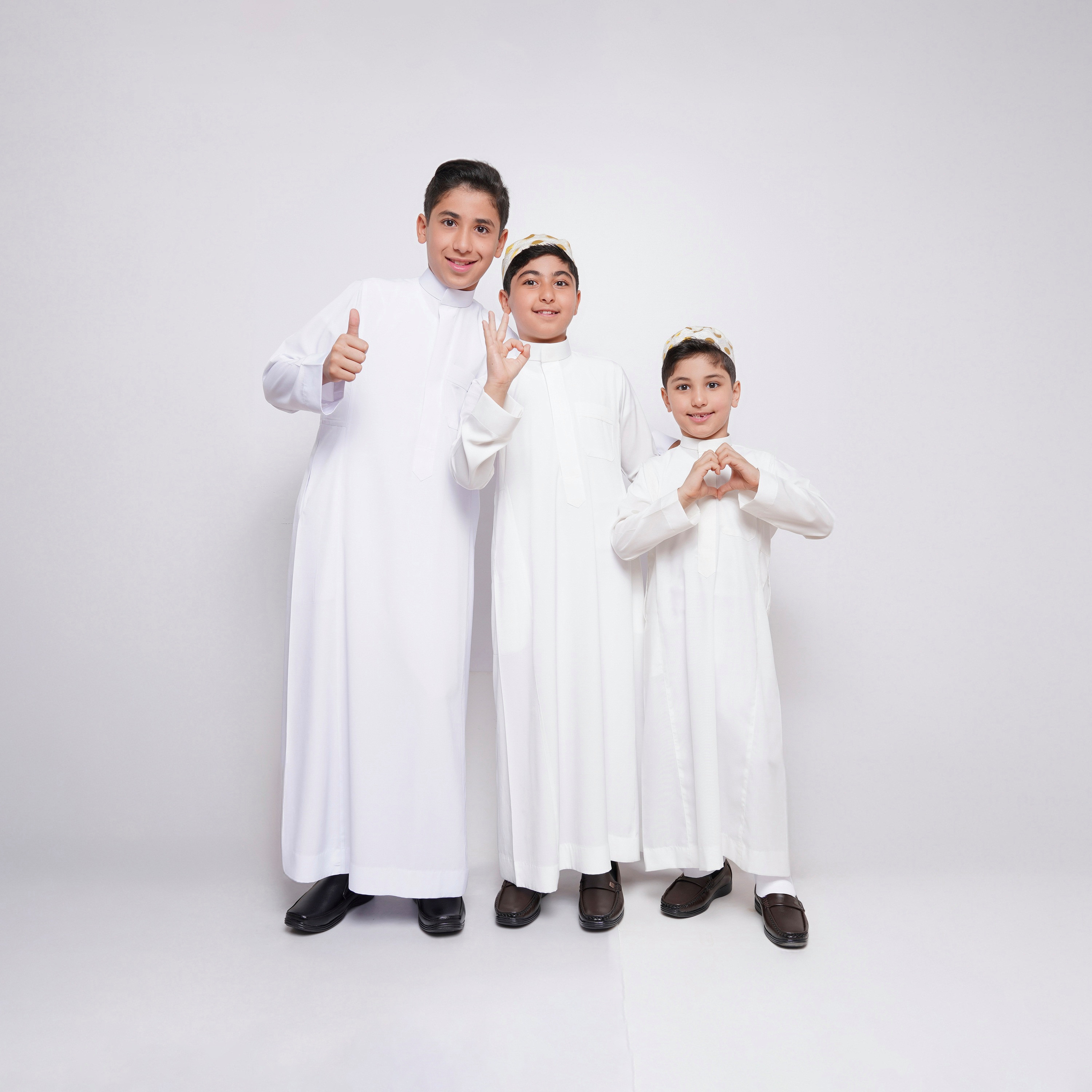 My School Solid Patch Pocket Saudi Thobe with Flowing Fabric - 1-7 Y-boys-arabicclothing-thobes-image-7