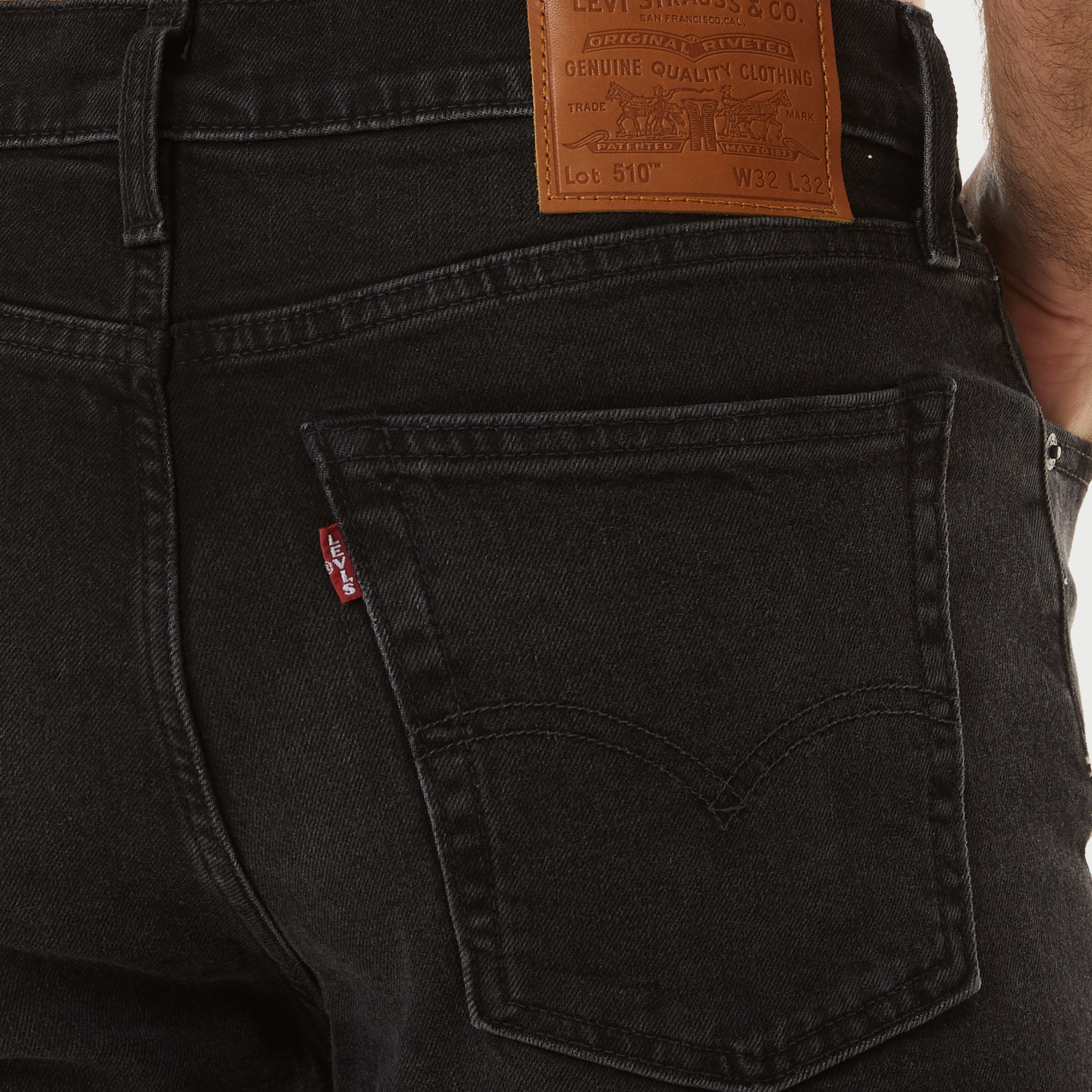 Buy Men s Levi s Black Skinny Fit Mid Rise Jeans Online