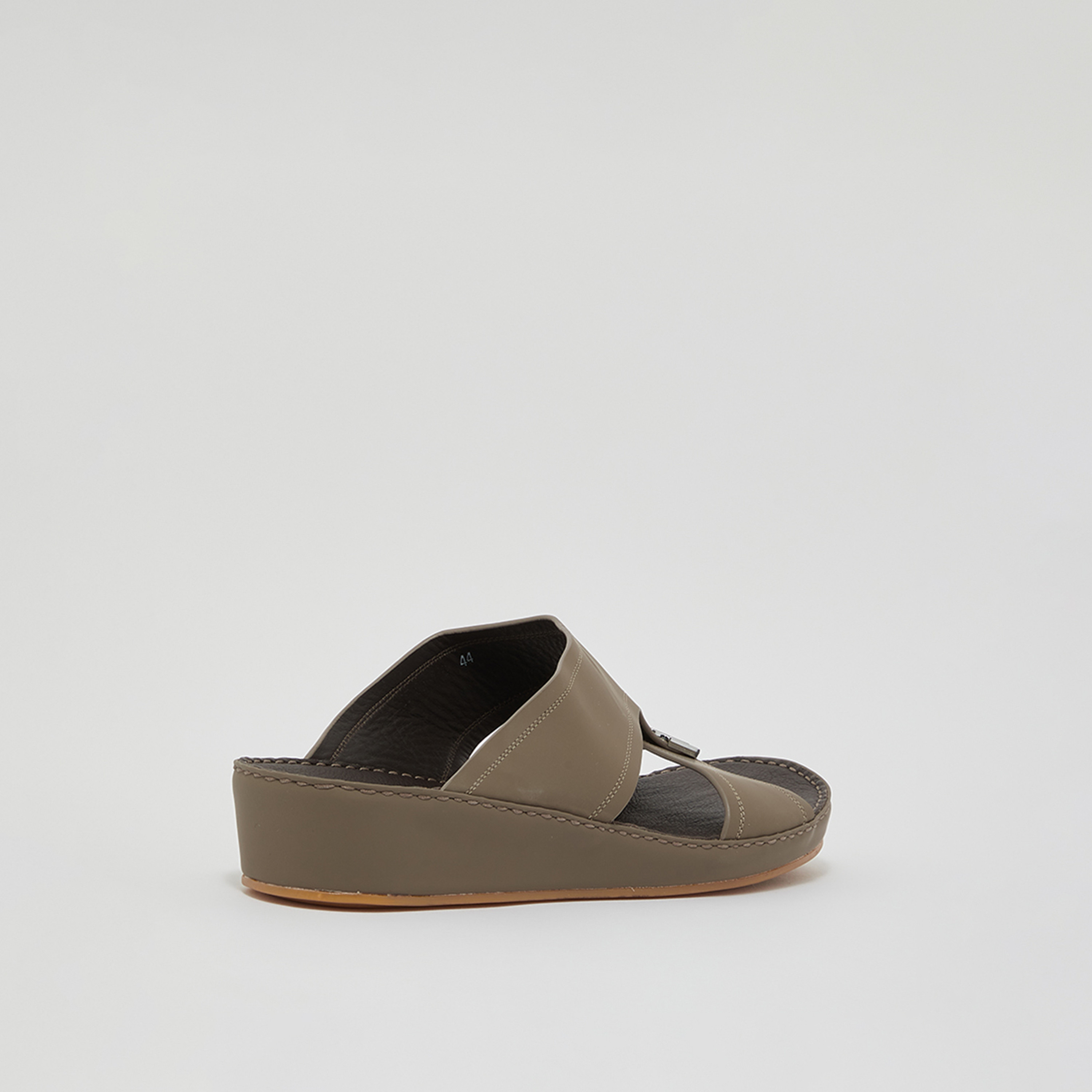 هاش بوبيز - صندل عربي رجالي سهل الارتداء | 55111-200-men-shoes-sandals-image-4