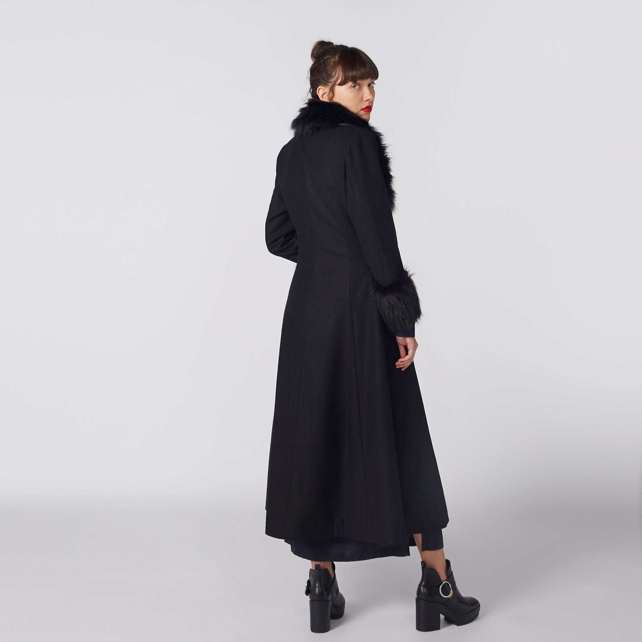 Plush Detail Longline Parka Jacket with Long Sleeves-women-winterwear-coatsandjackets-jackets-image-9