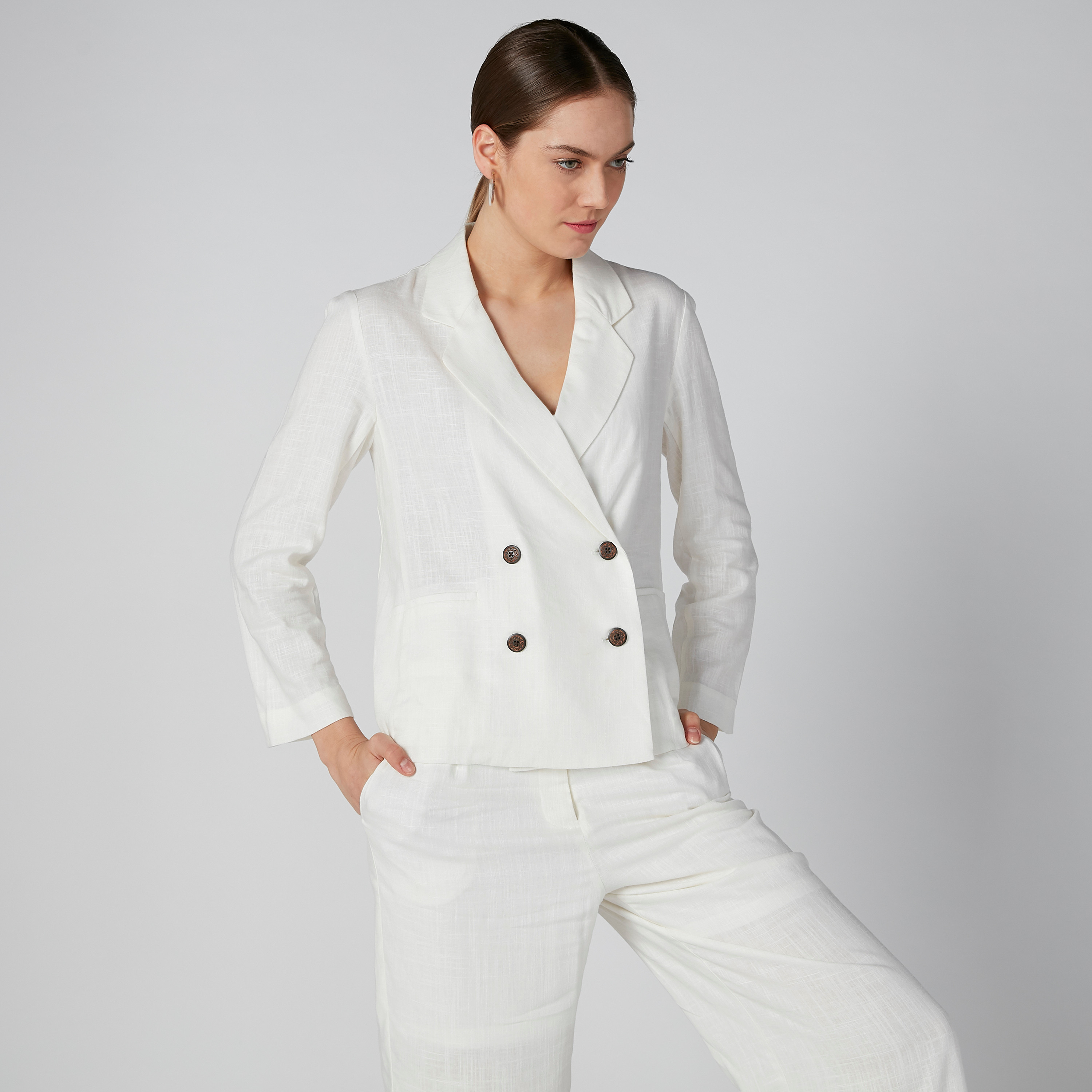 Sustainable Slim Fit Solid Blazer with Notched Lapel-women-clothing-coatsandjackets-blazers-image-4