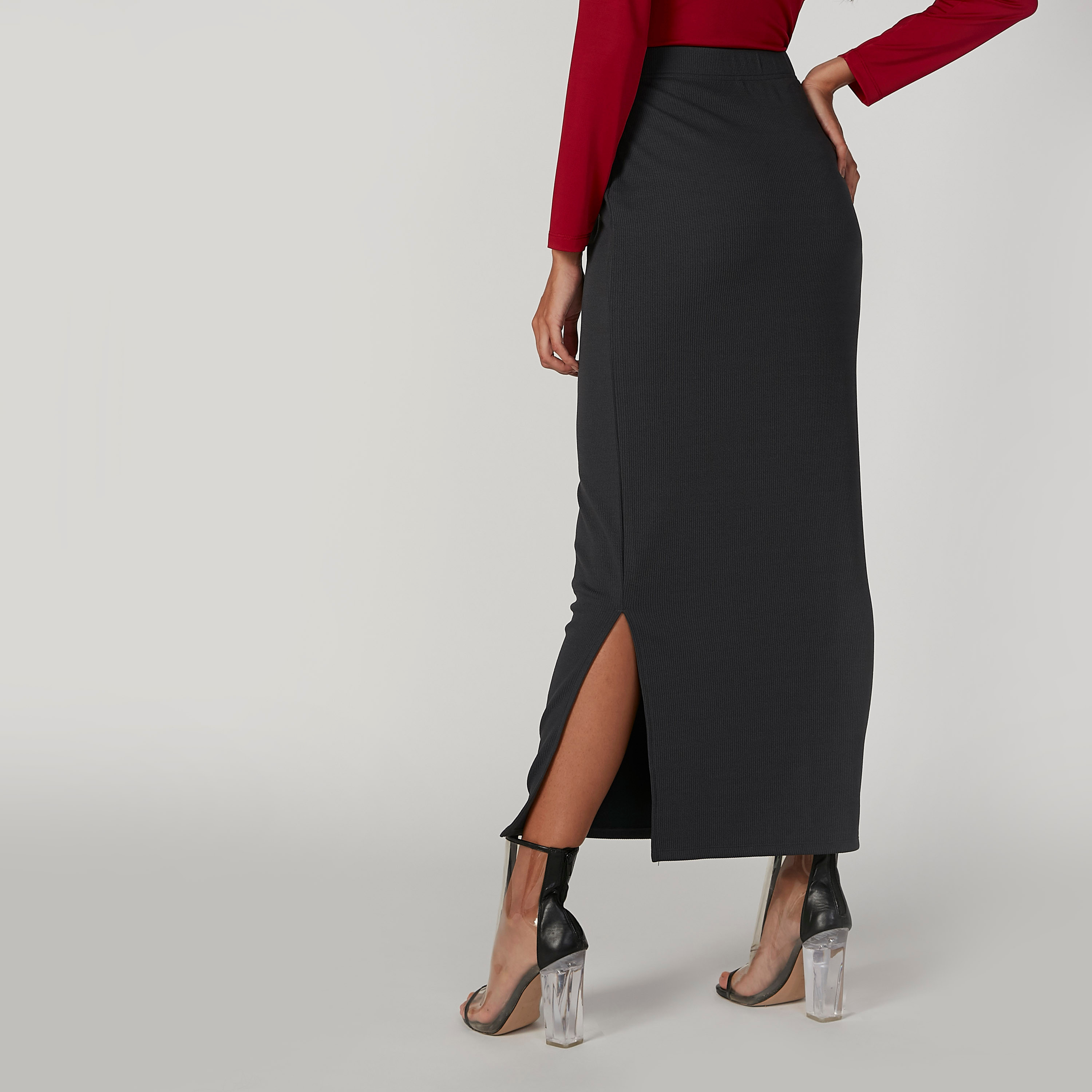 Buy Women s Plain Maxi Pencil Skirt with Elasticised Waistband and Side Slit Online Centrepoint Bahrain