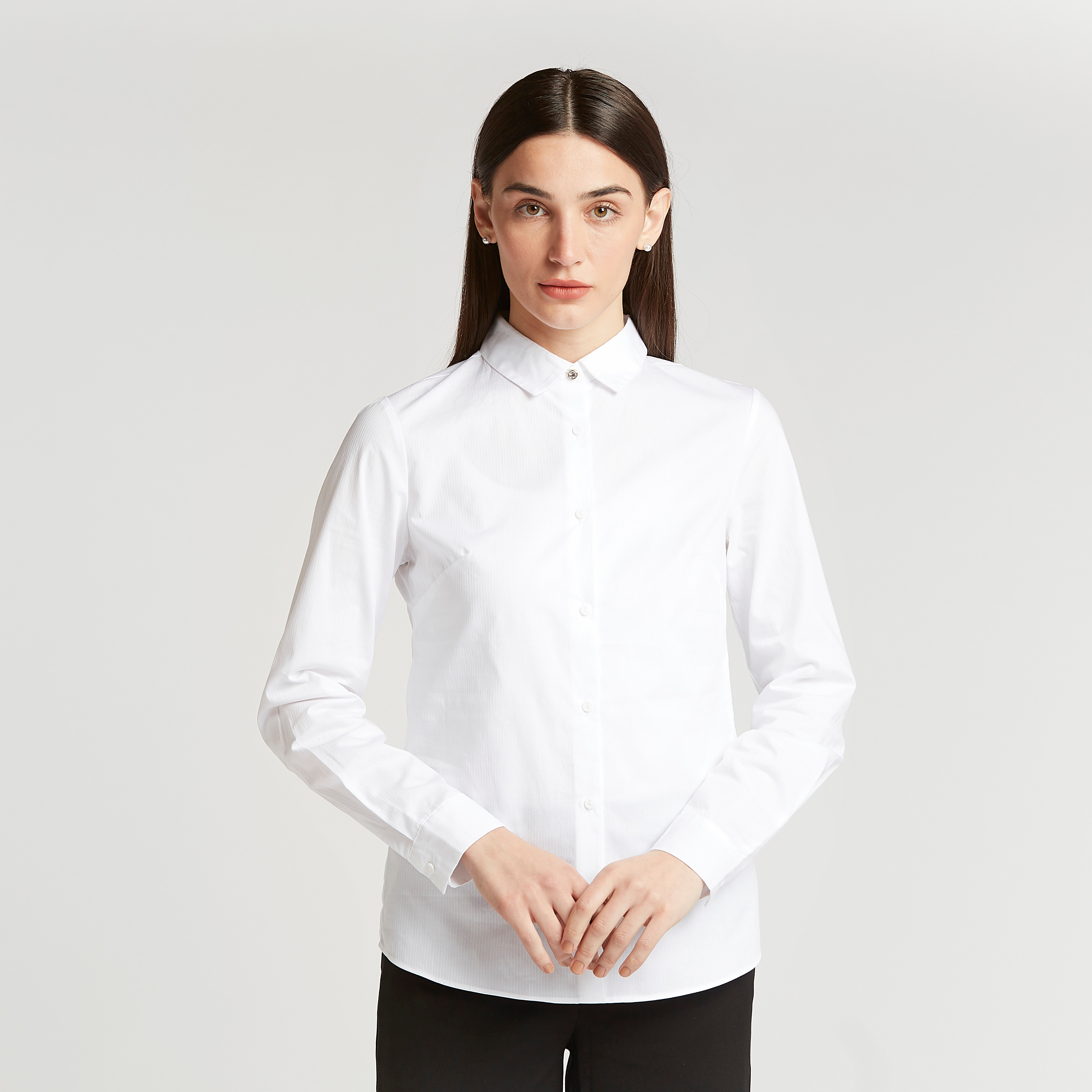 Buy Women s Solid Shirt with Spread Collar and Long Sleeves Online Centrepoint Oman