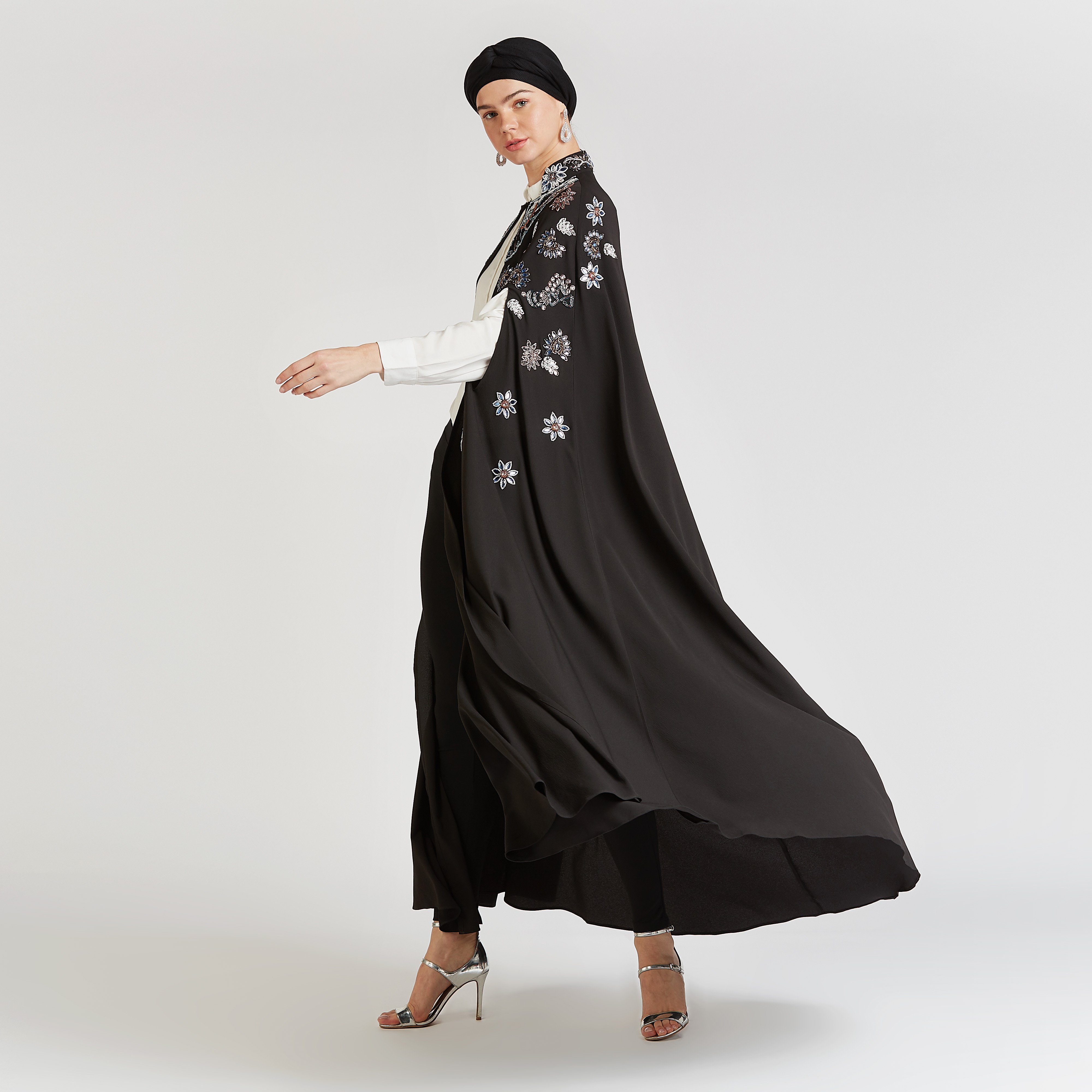 جاكيت مزيّن بأكمام كاب-women-winterwear-coatsandjackets-jackets-image-2