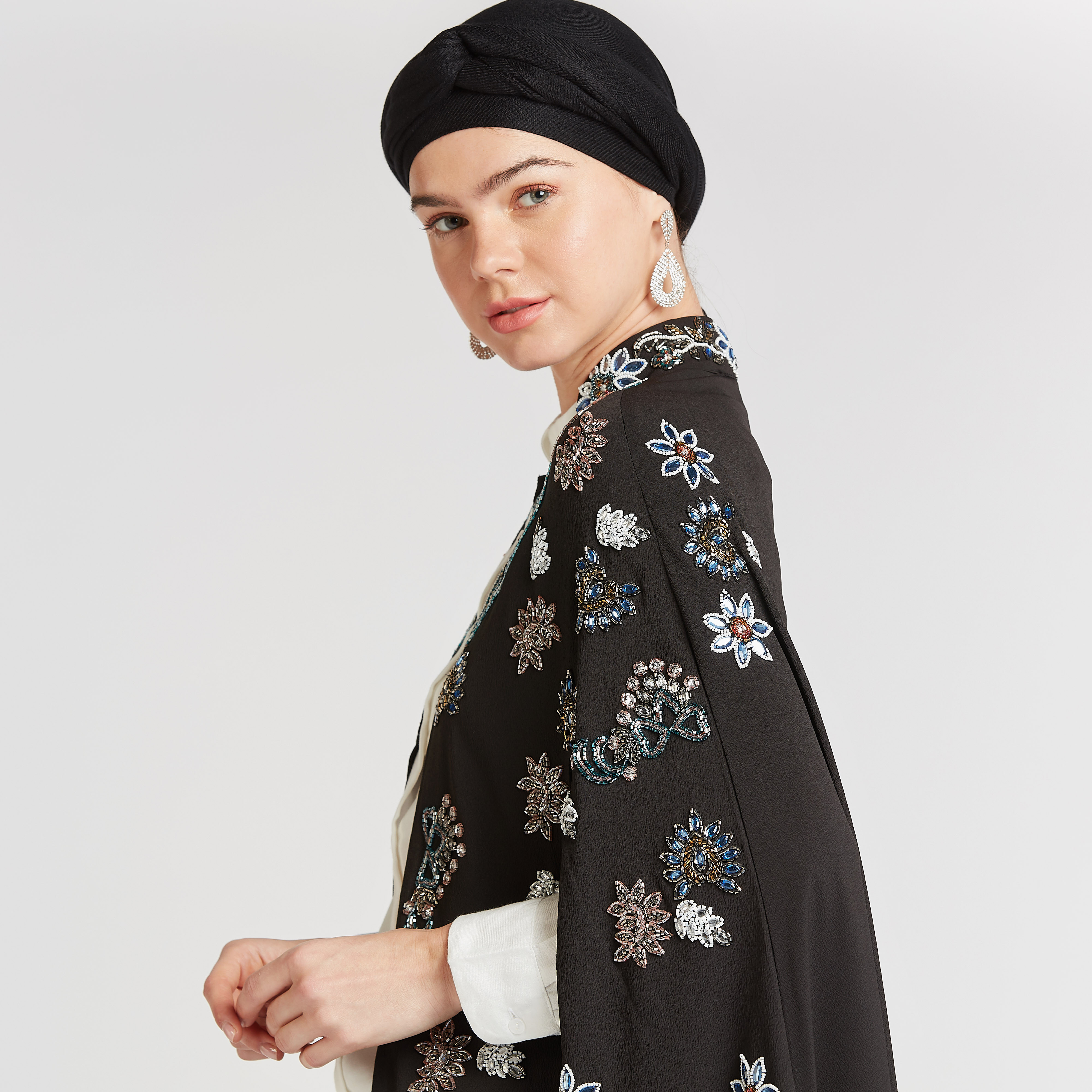 جاكيت مزيّن بأكمام كاب-women-winterwear-coatsandjackets-jackets-image-3