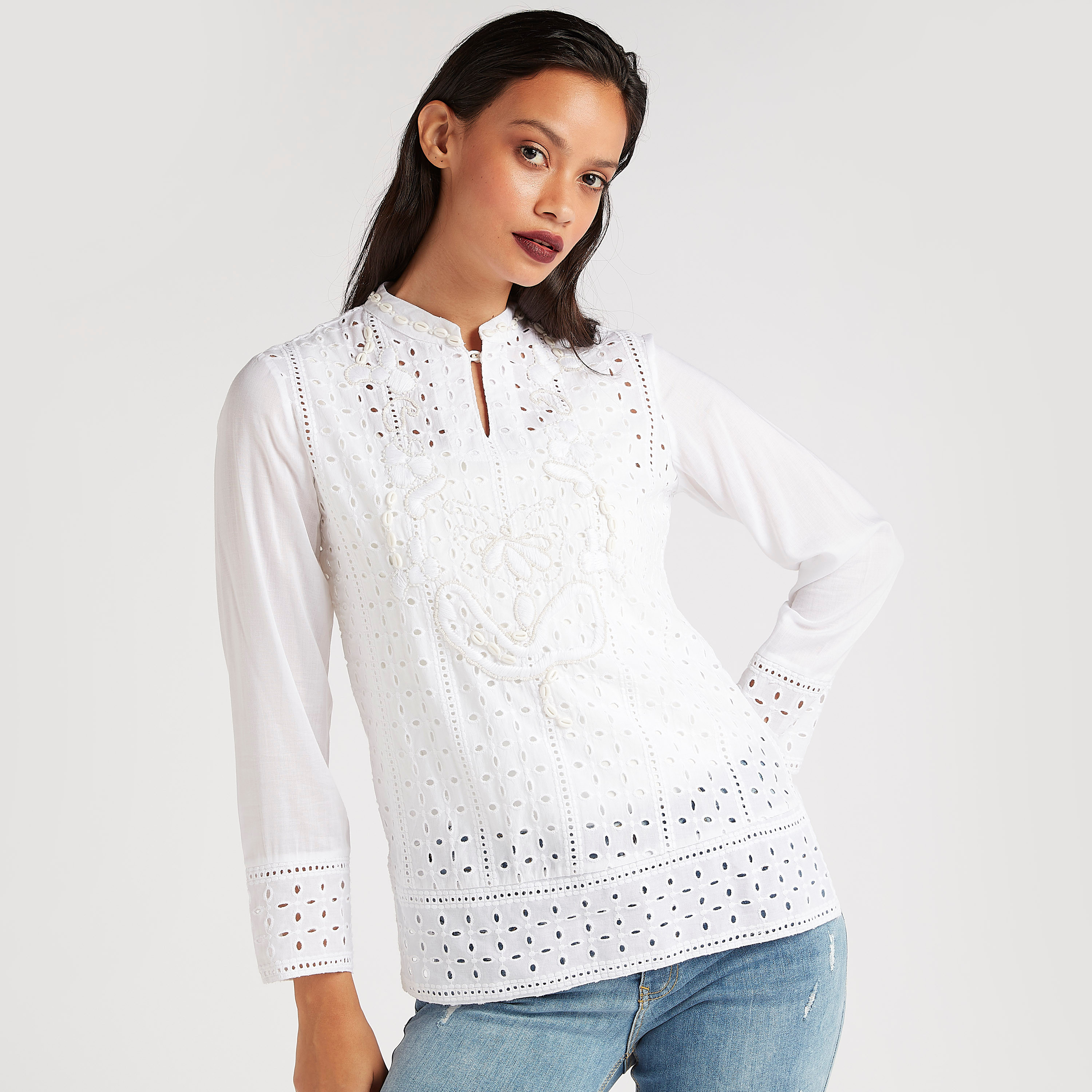بلوزة مزيّنة بياقة عالية وأكمام طويلة-women-clothing-shirtsandblouses-blouses-image-1