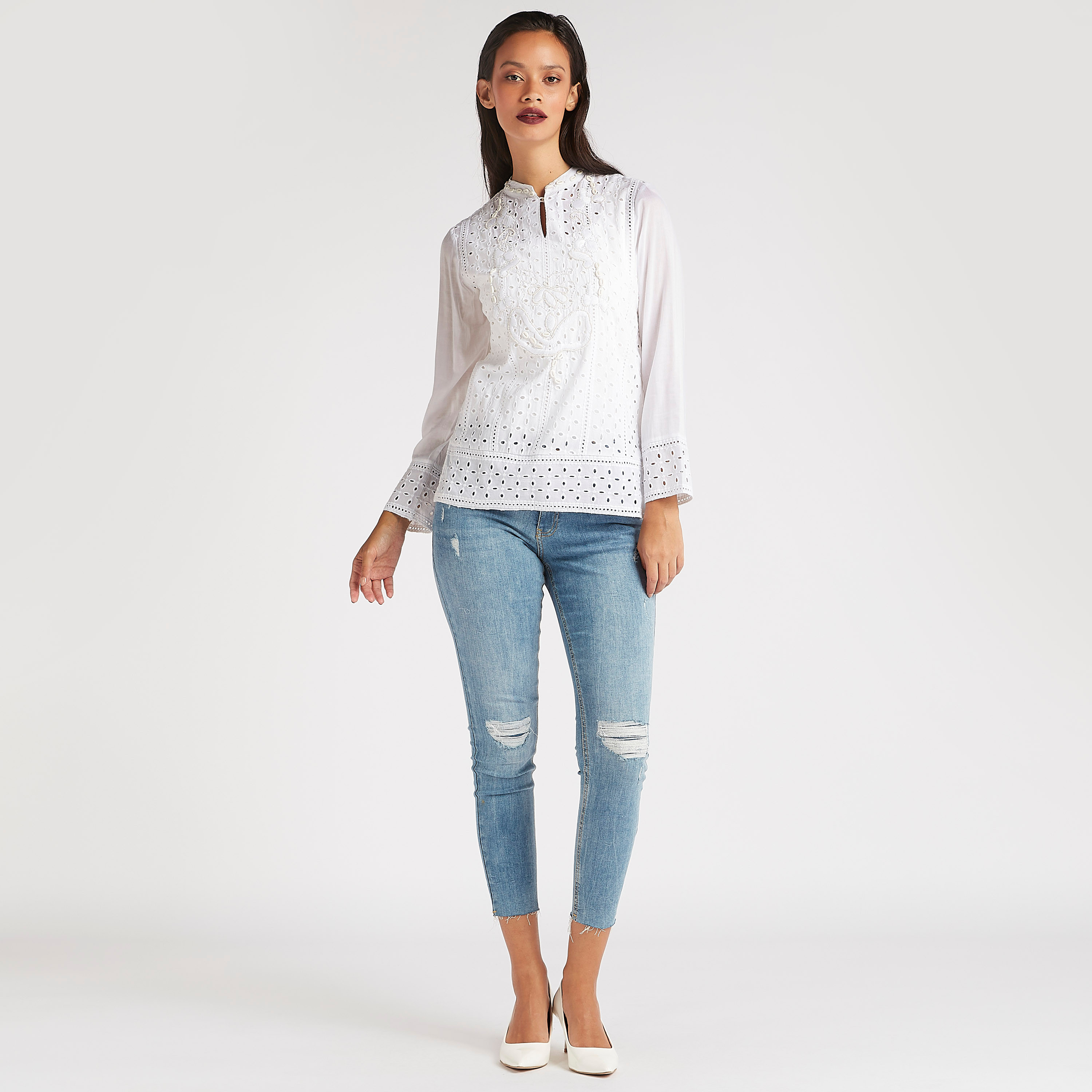 بلوزة مزيّنة بياقة عالية وأكمام طويلة-women-clothing-shirtsandblouses-blouses-image-2