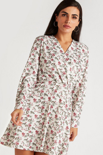 Sustainable Printed V-neck Tunic with Long Sleeves