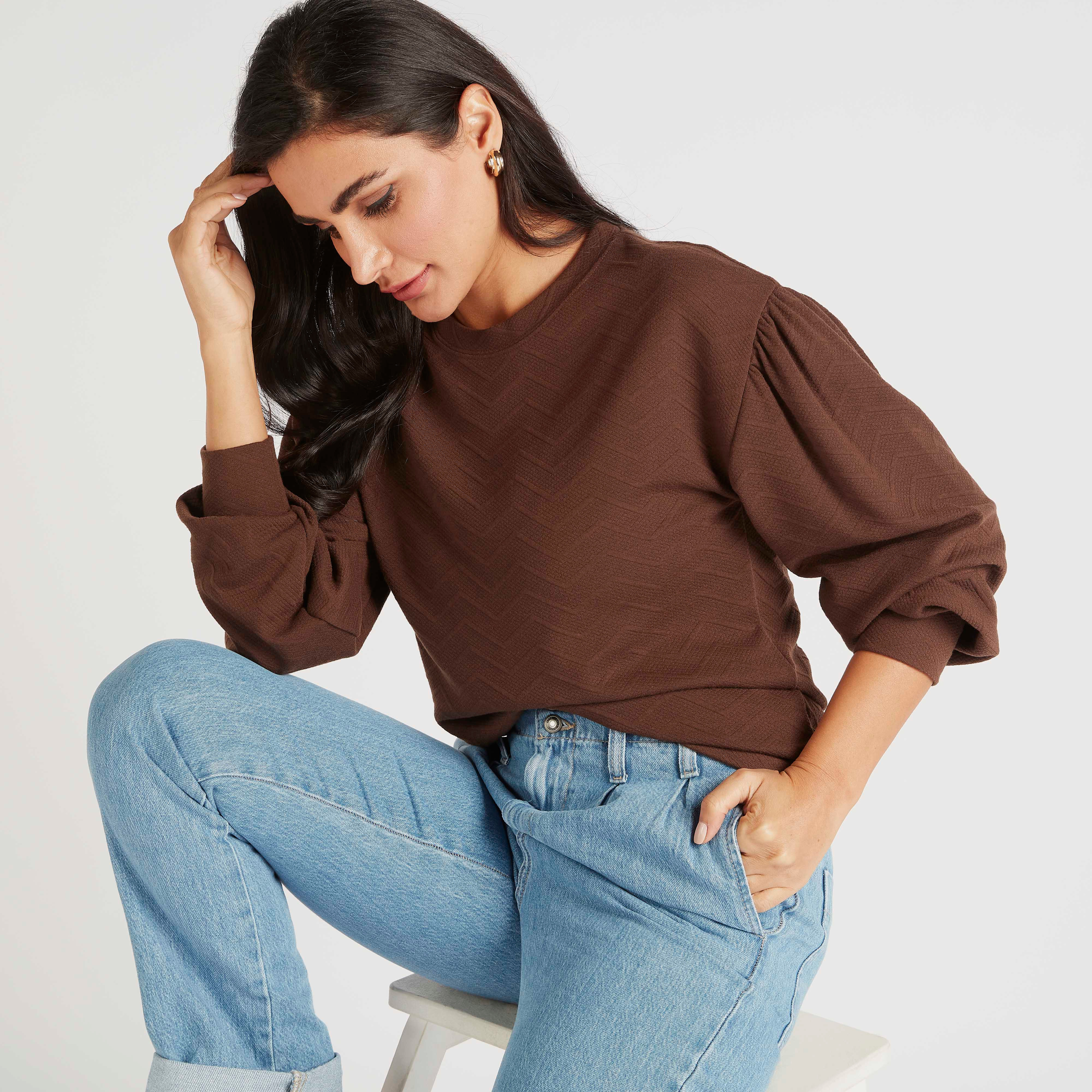 Buy Women s Textured Crew Neck Sweatshirt with Long Sleeves Online Centrepoint Bahrain