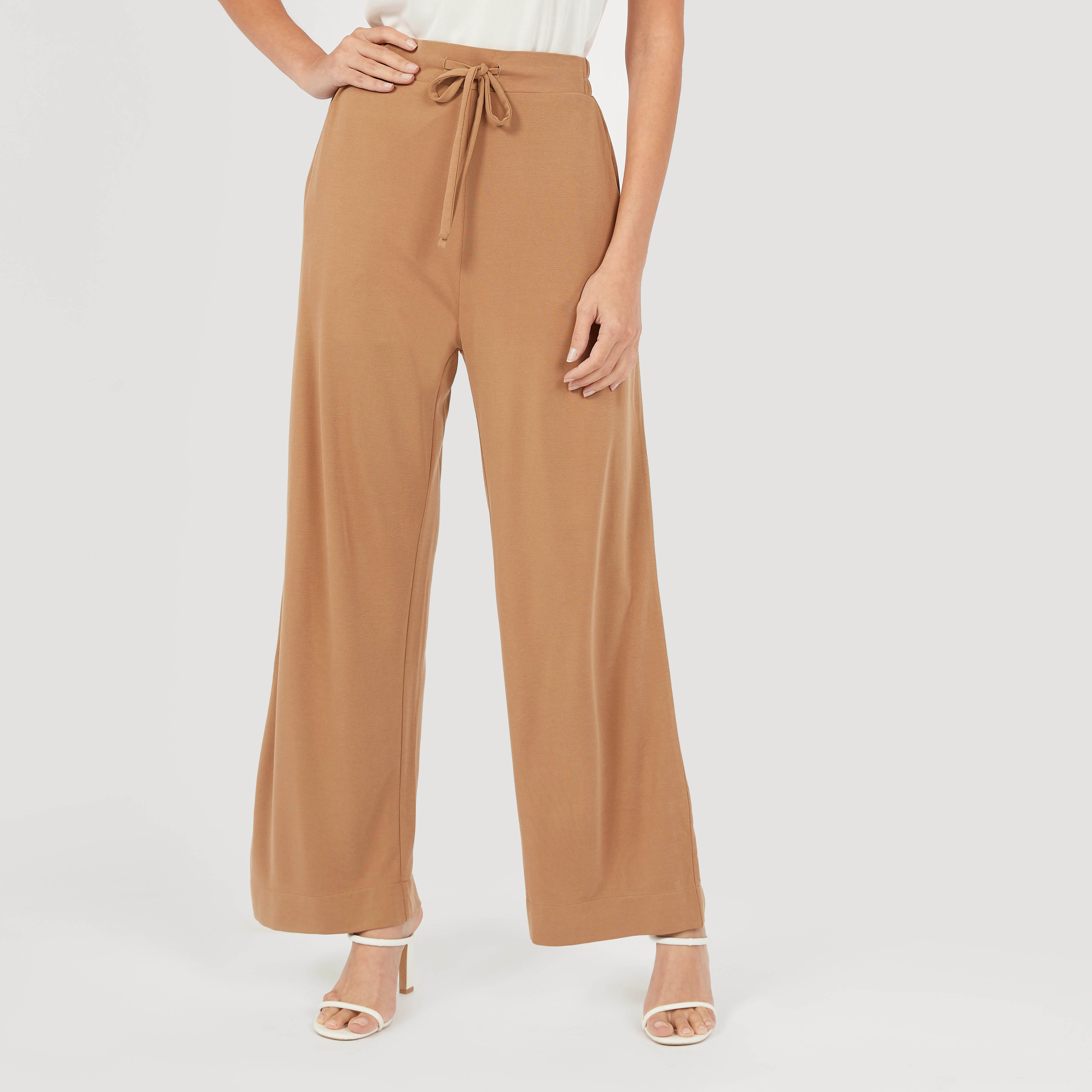 بنطلون بالازو سادة برباط إغلاق وجيوب-women-clothing-trousers-image-1