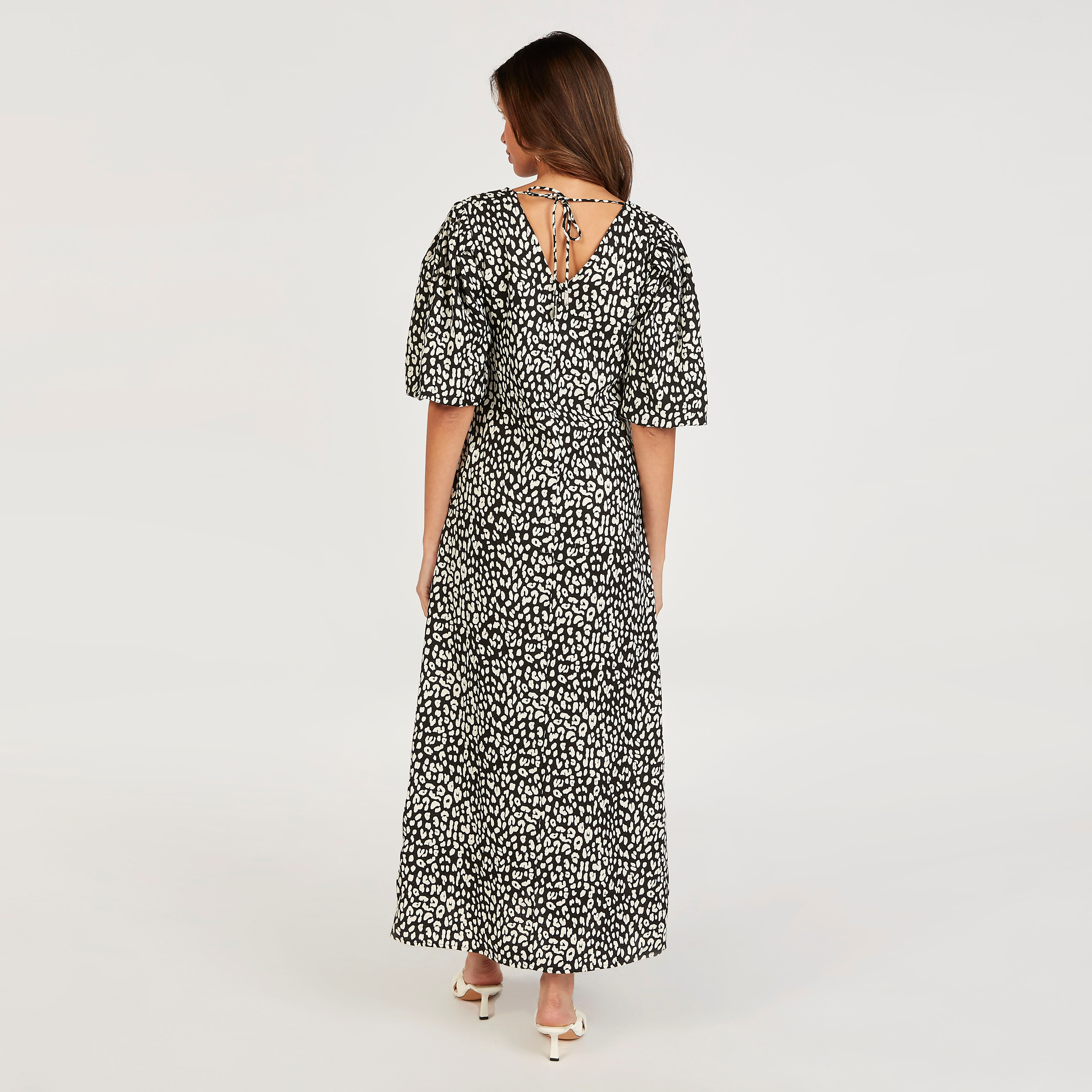 فستان طويل بأكمام قصيرة وأربطة وطبعات حيوانات-women-clothing-dresses-image-3