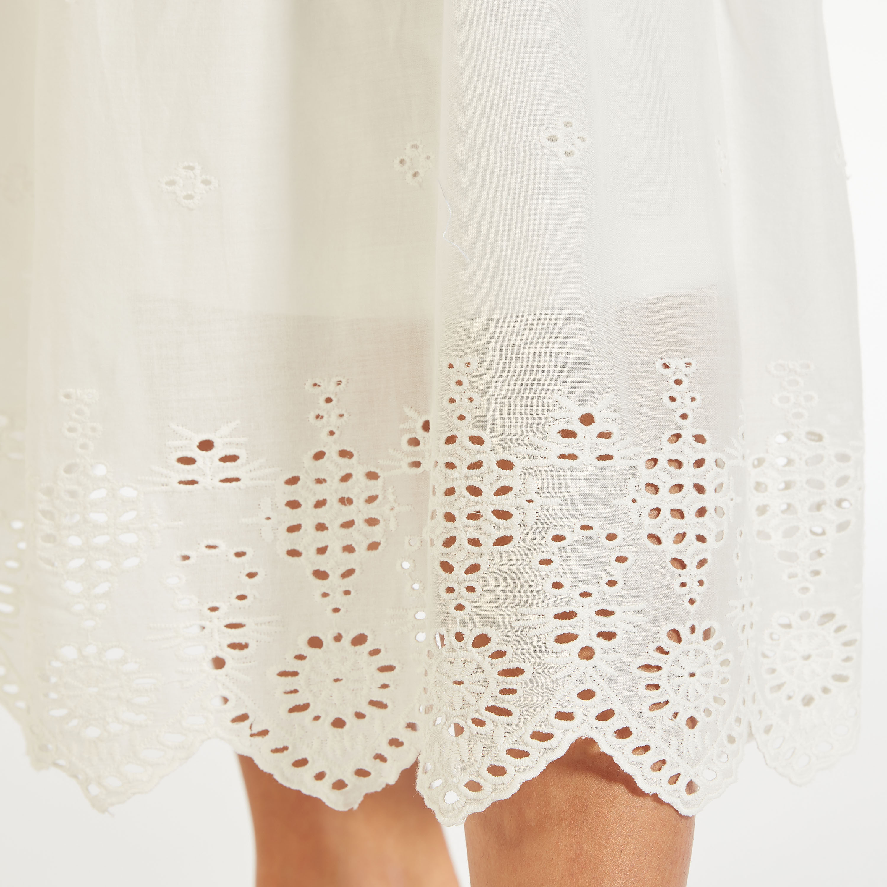 تنورة مطرزة إيه لاين بتفاصيل دانتيل وإغلاق بسحّاب-women-clothing-skirts-image-3