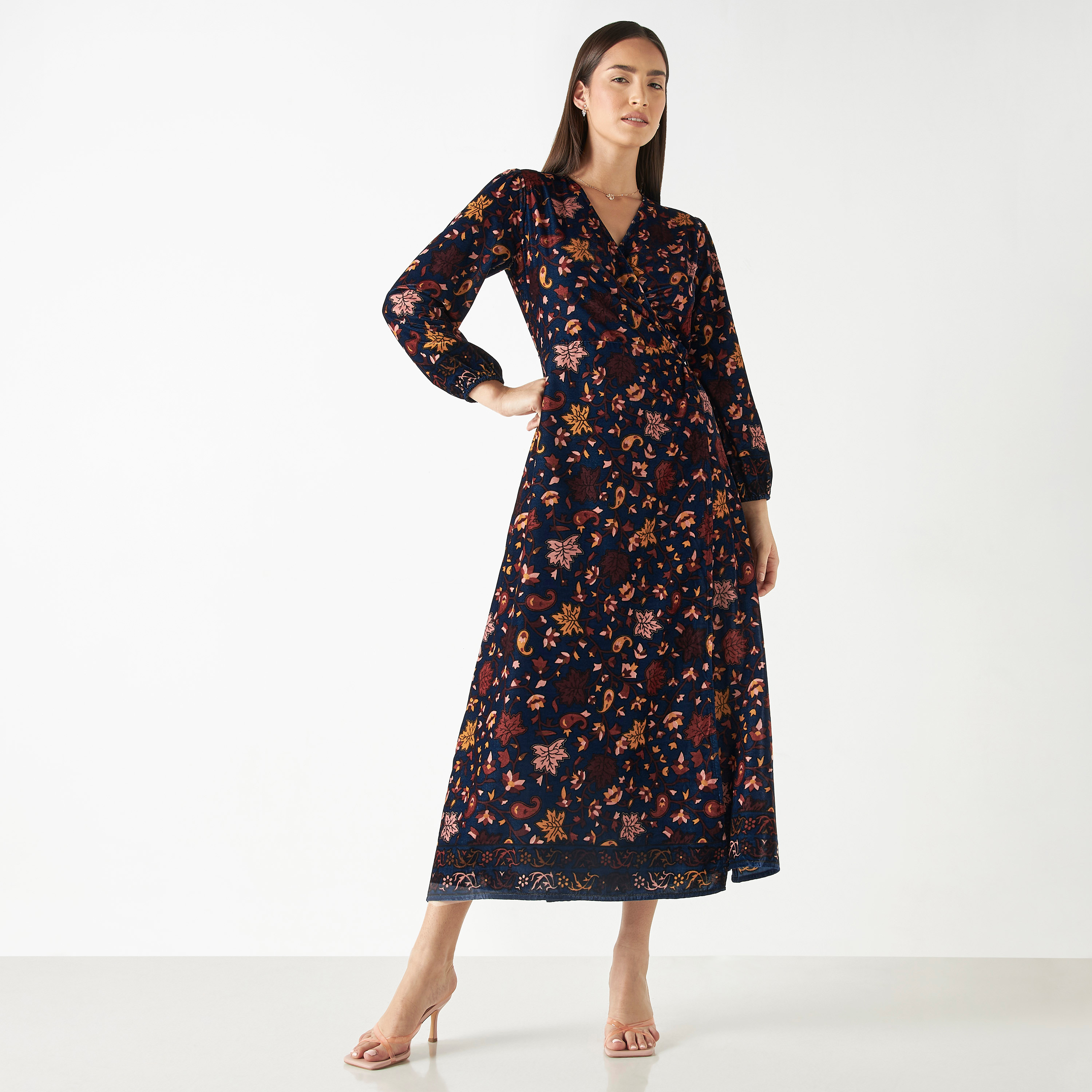 Paisley Print Maxi Dress with V-neck and Long Sleeves-women-clothing-dresses-image-6