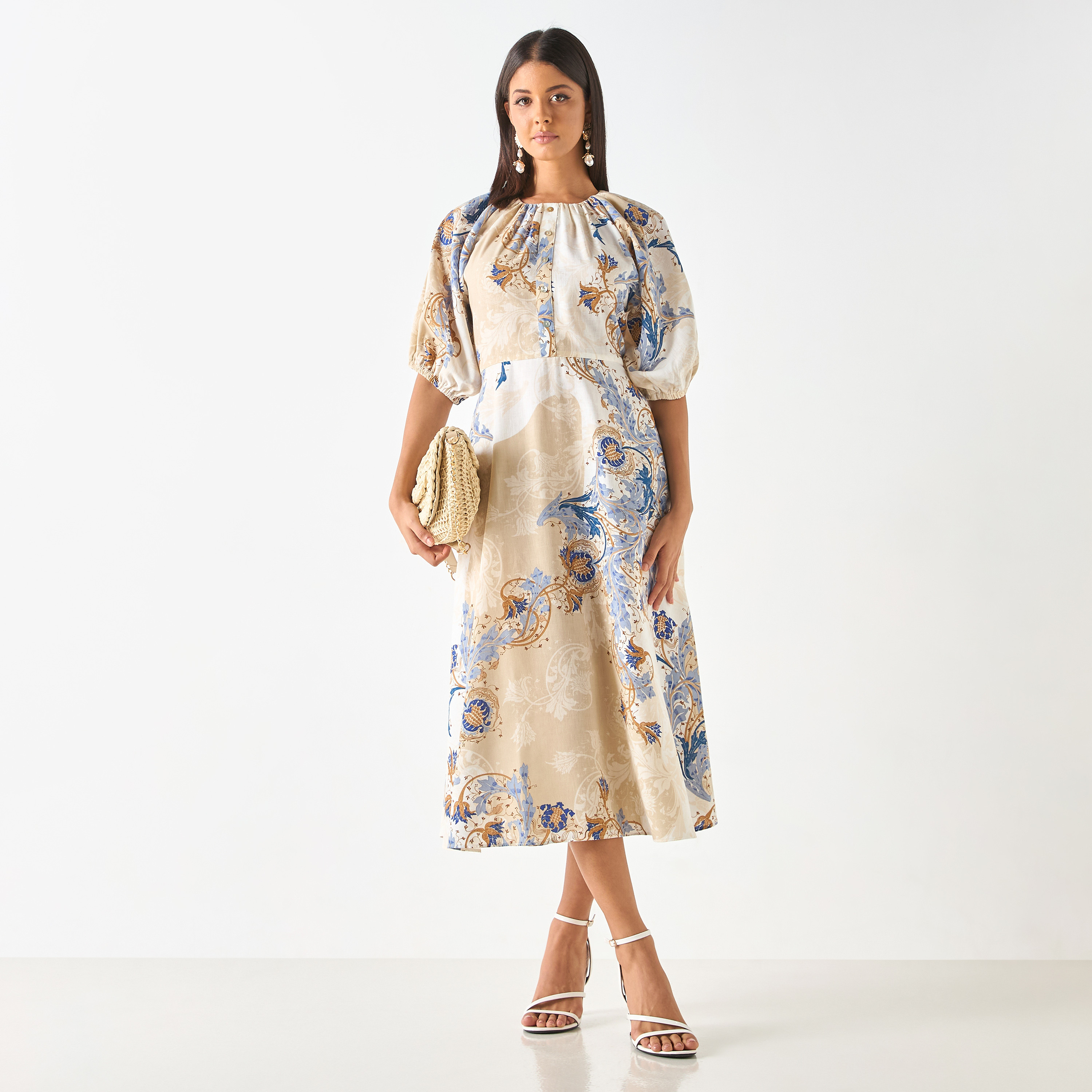 Buy Women s All Over Print Midi Dress with Balloon Sleeves Online Centrepoint UAE