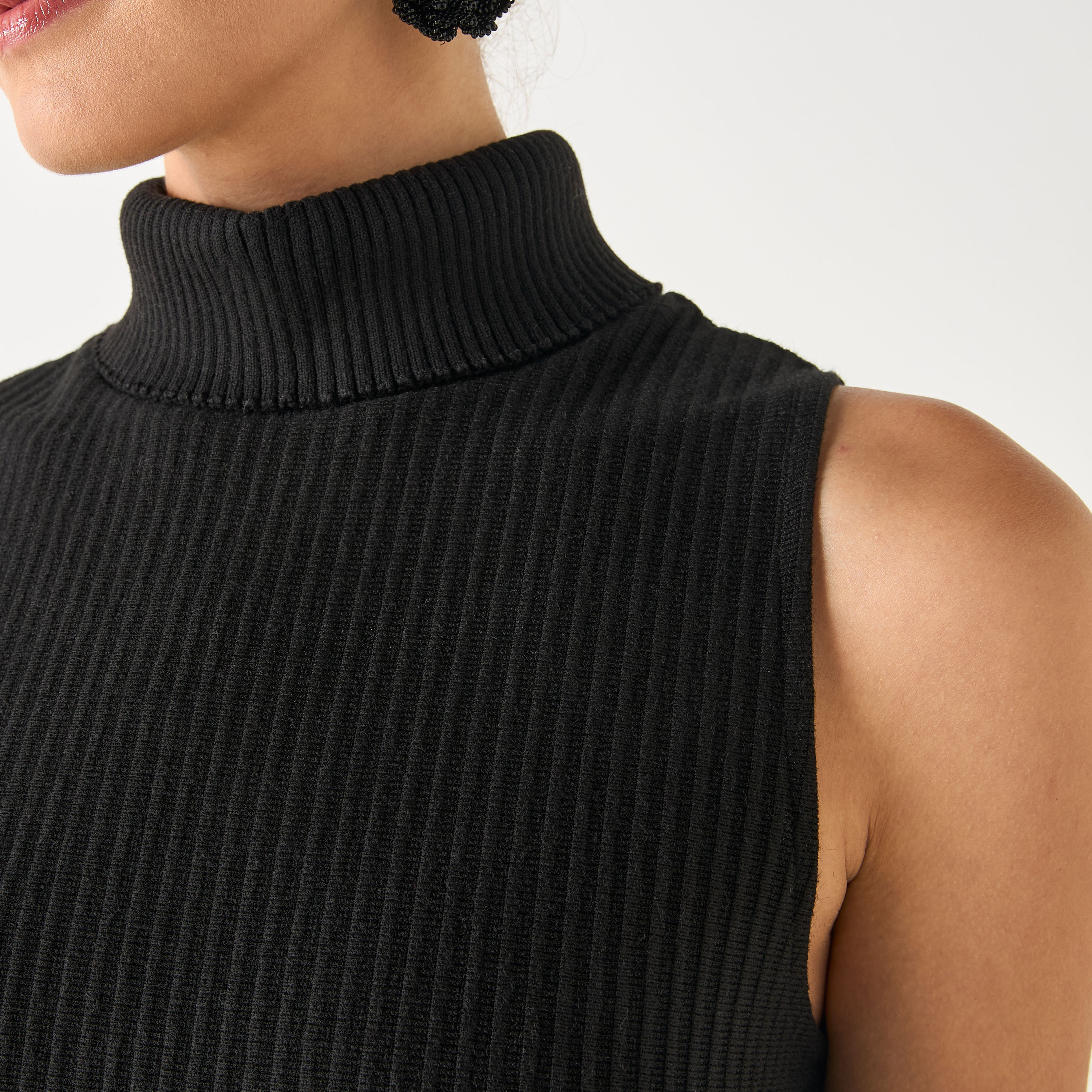 Ribbed Turtle Neck Sleeveless Sweater-women-winterwear-cardigansandjumpers-jumpers-image-4