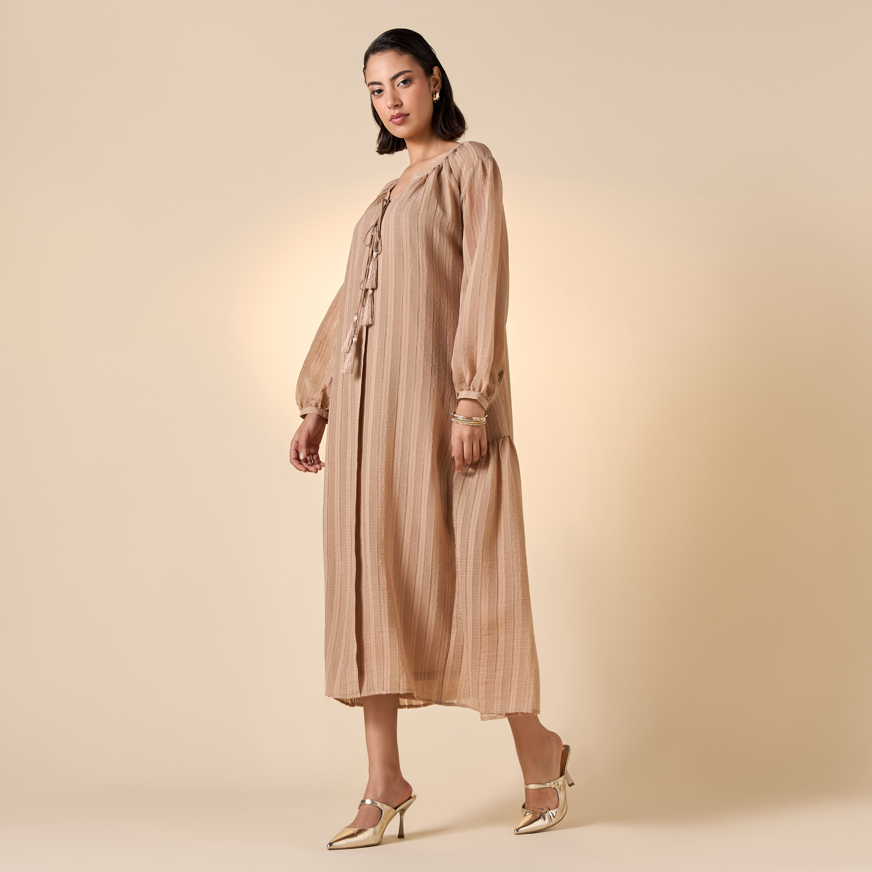 فستان بارز الملمس بأكمام طويلة وأربطة-women-clothing-dresses-image-1