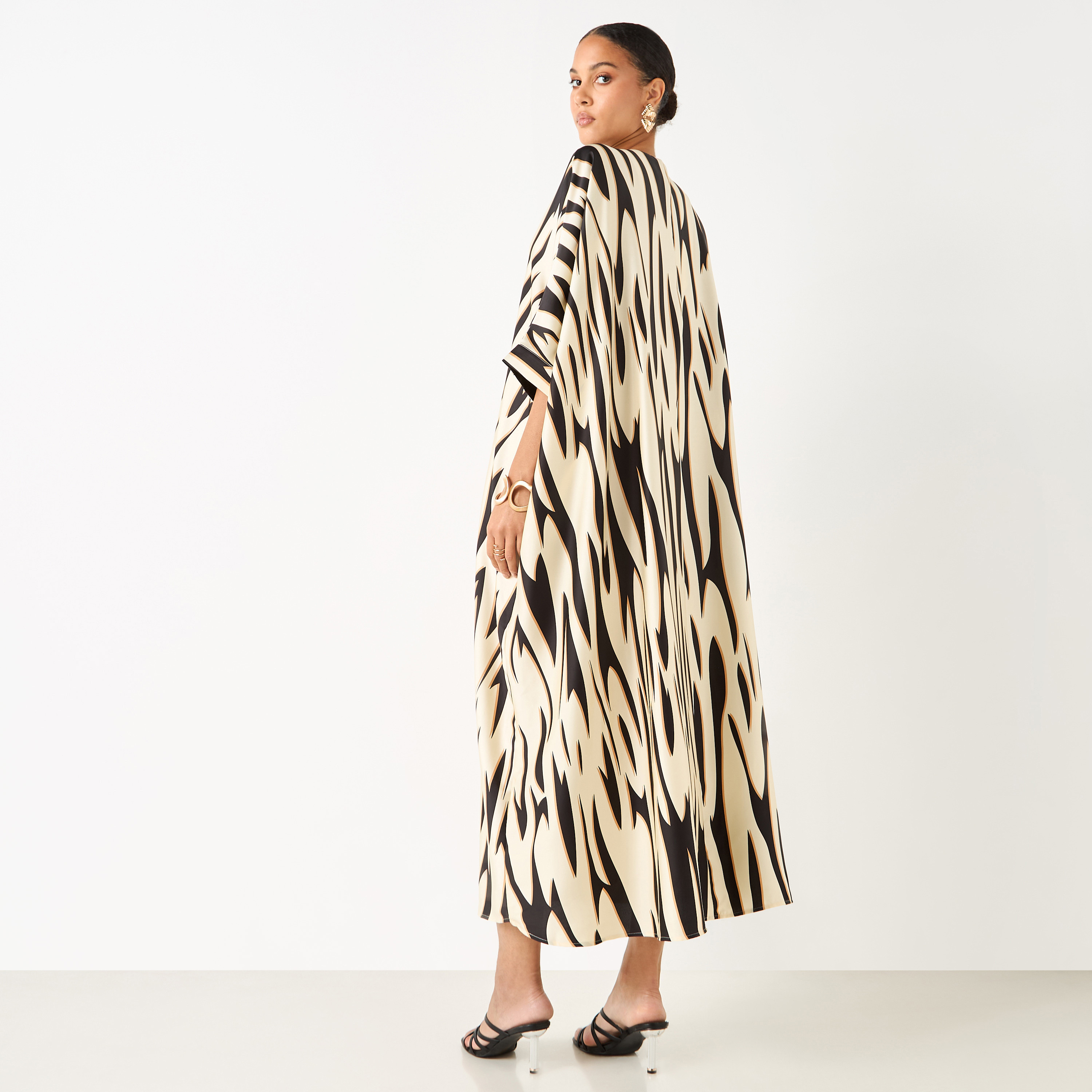 فستان قفطان بياقة V وأكمام 3/4 وطبعات-women-clothing-dresses-image-11