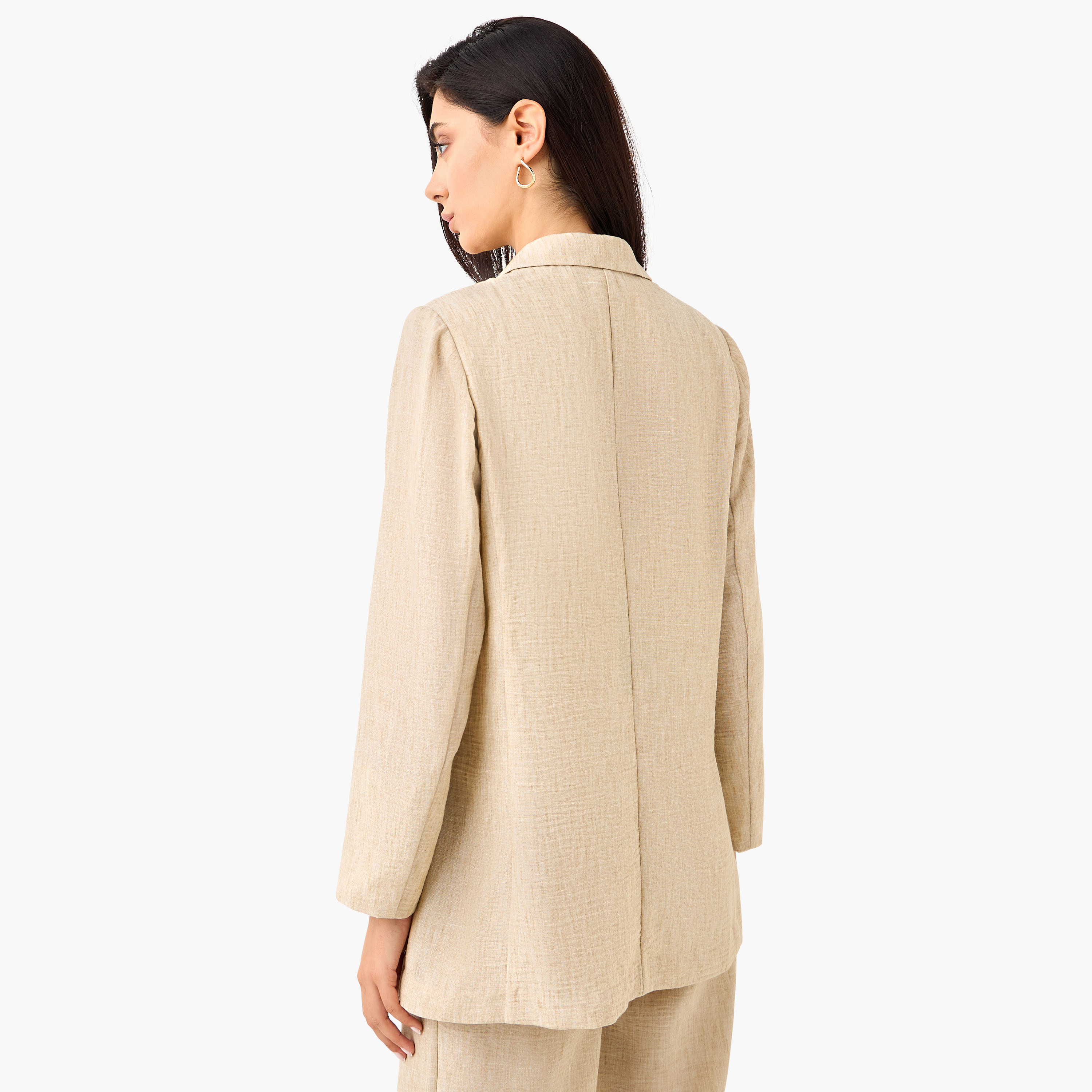 جاكيت بليزر بياقة مطويّة وجيوب-women-clothing-coatsandjackets-blazers-image-3