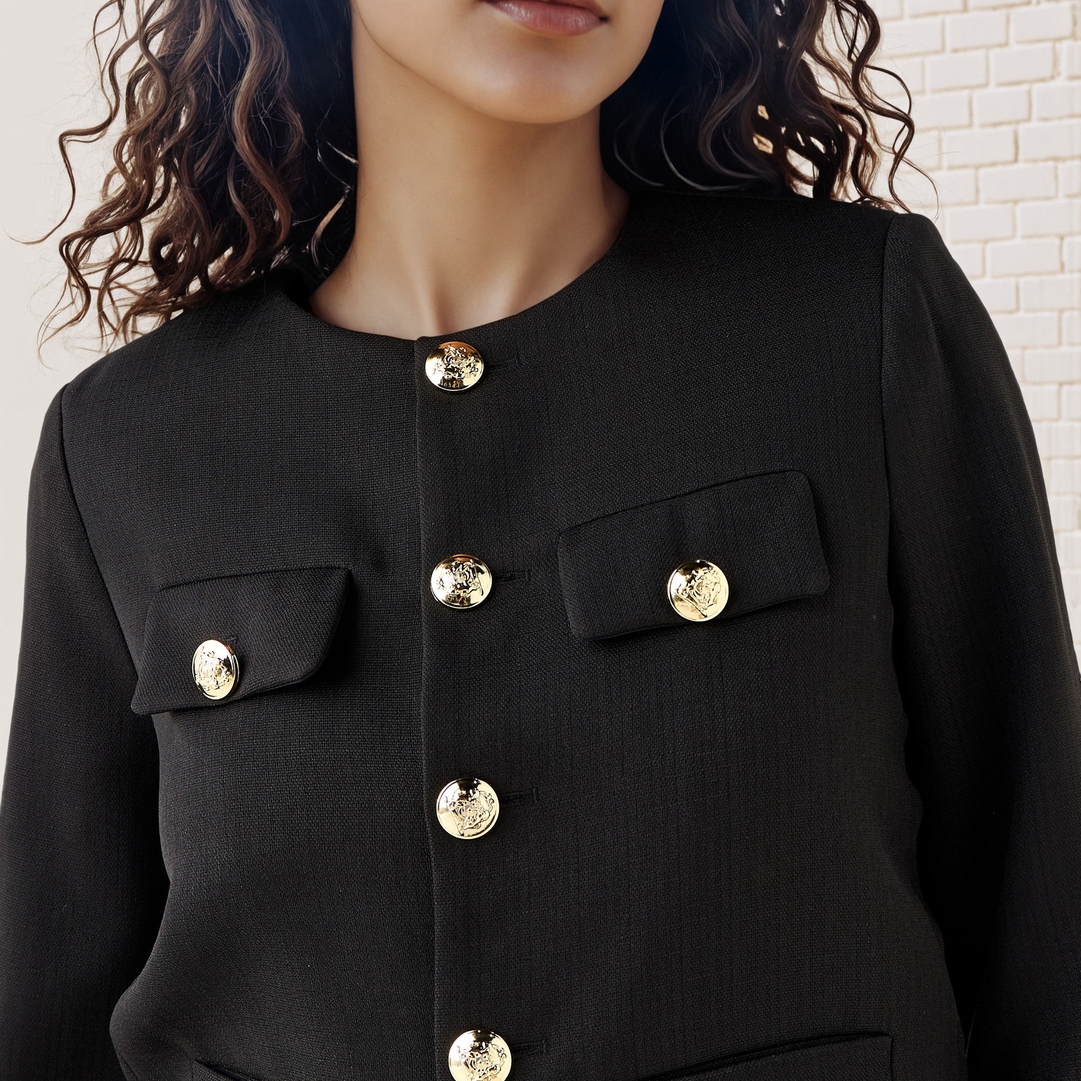 جاكيت بياقة مستديرة وجيوب وتفاصيل أزرار-women-winterwear-coatsandjackets-jackets-image-2