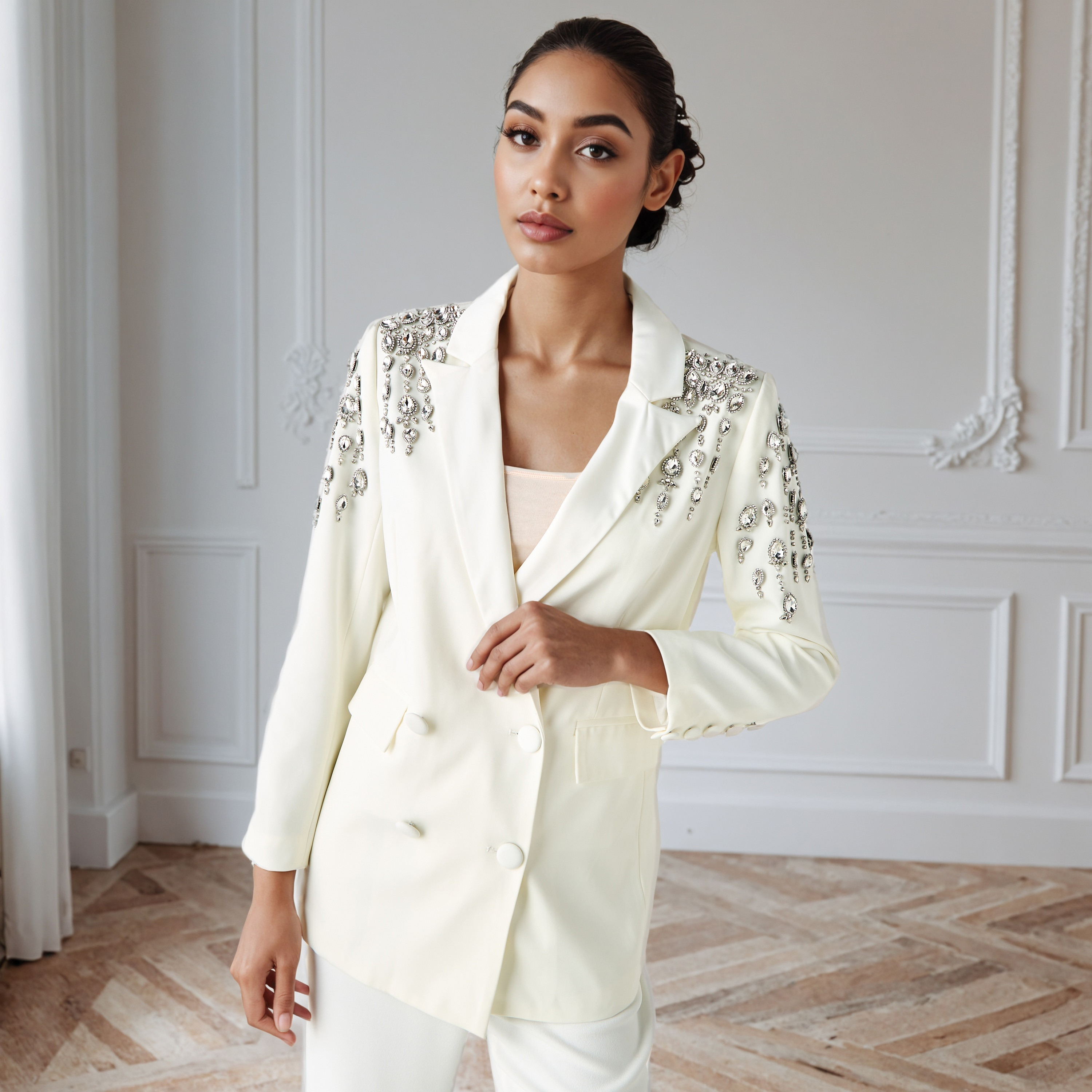 جاكيت بليزر بوليستر مزين بياقة مطوية-women-clothing-coatsandjackets-blazers-image-5