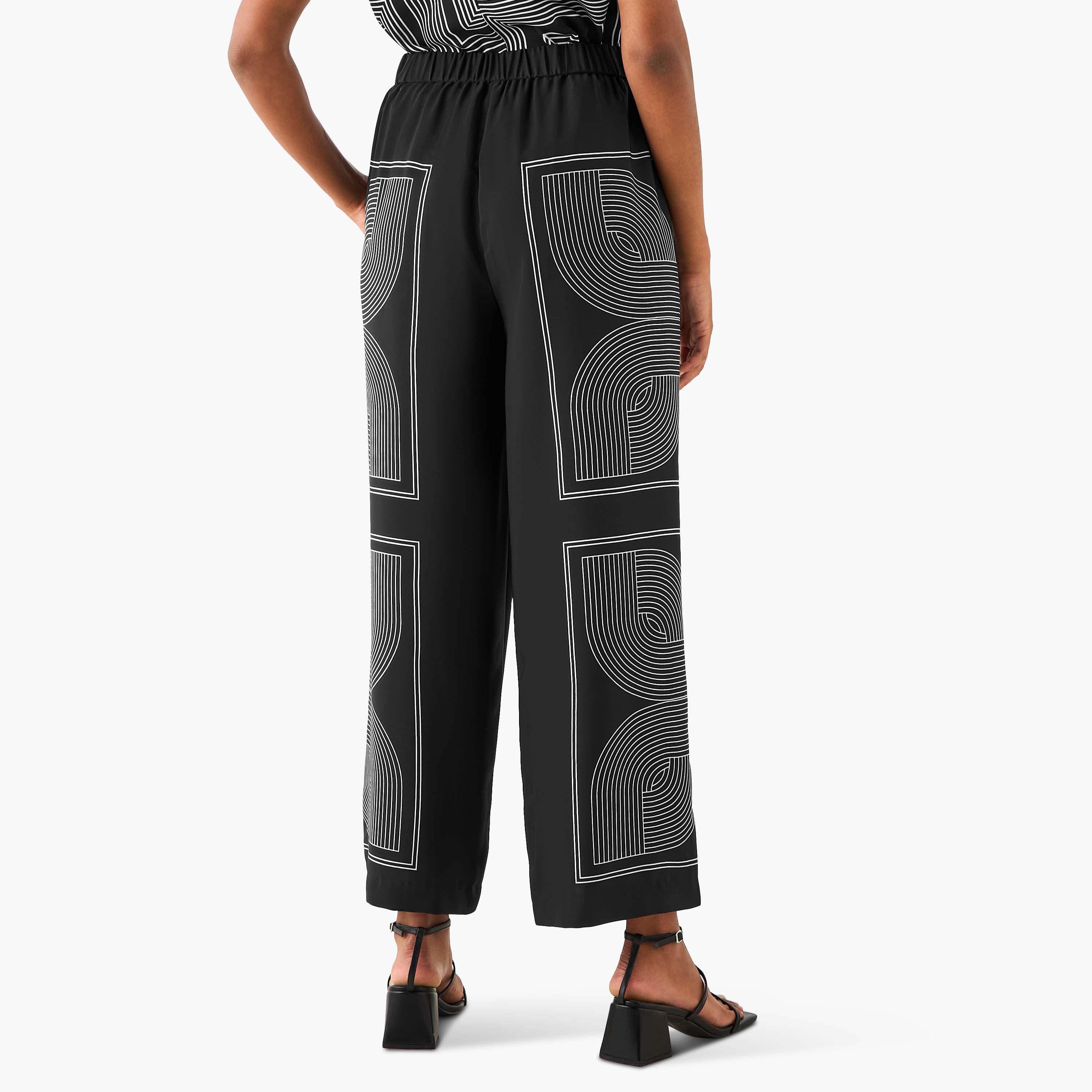 بنطلون فضفاض منقوش بجيوب-women-clothing-trousers-image-3