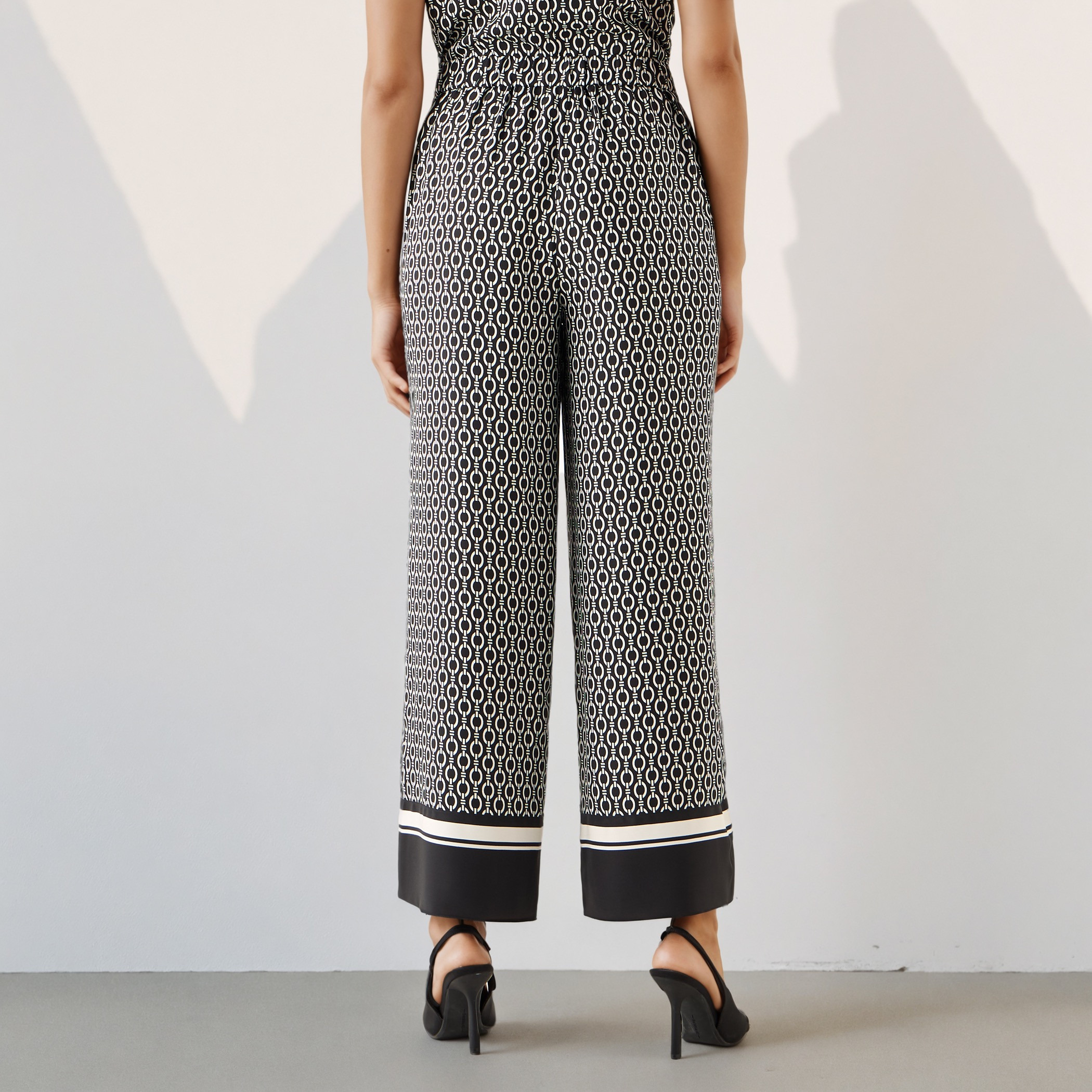بنطلون فضفاض منقوش بجيوب-women-clothing-trousers-image-8