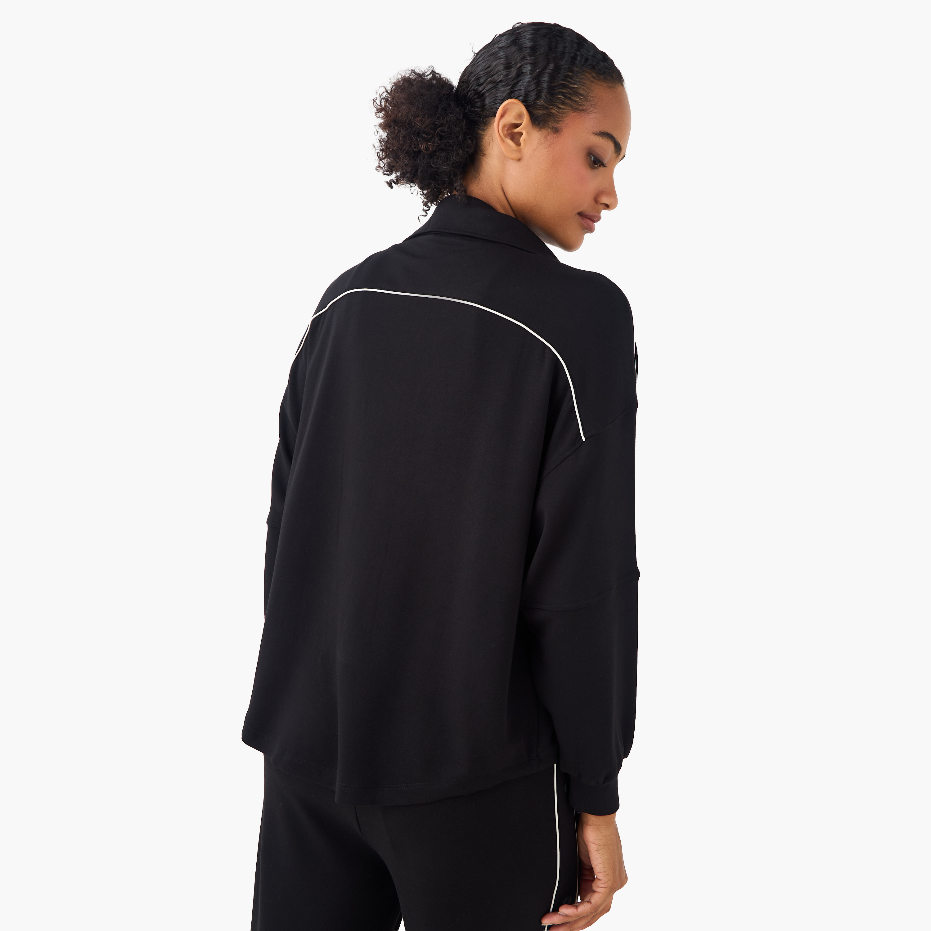 High Neck Travel Jacket with Long Sleeves-women-winterwear-coatsandjackets-jackets-image-3