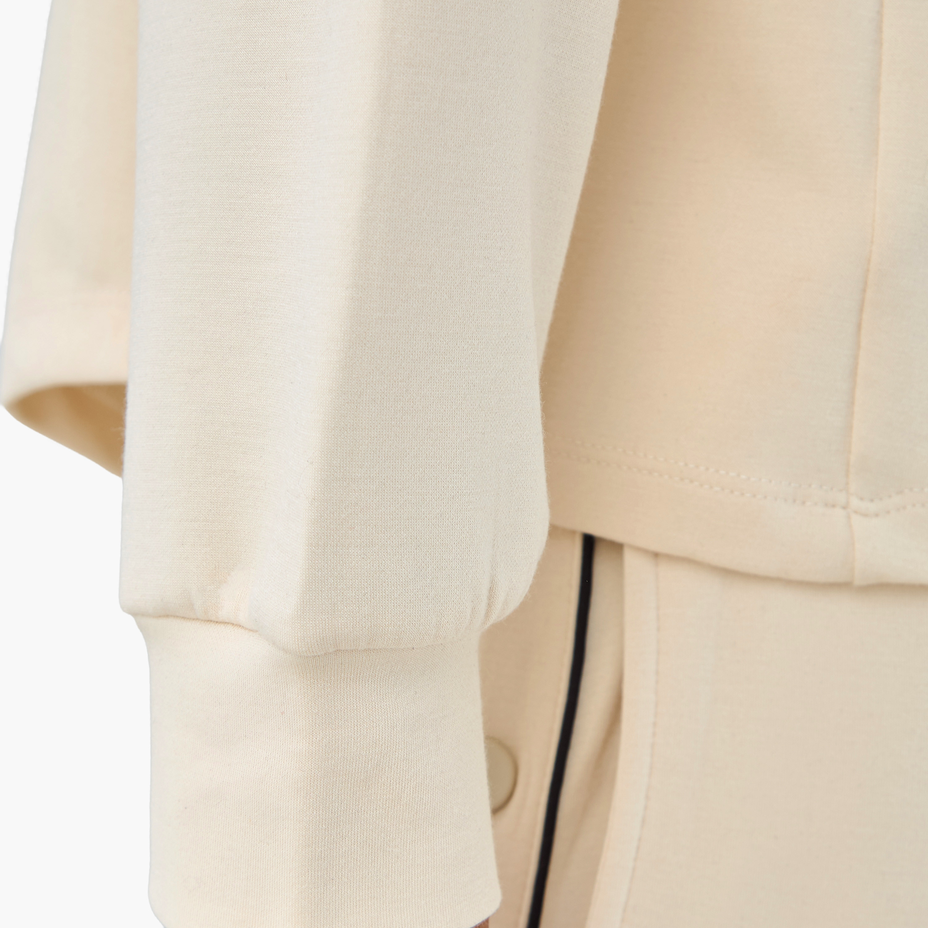 جاكيت سفر بياقة عالية وأكمام طويلة-women-winterwear-coatsandjackets-jackets-image-1