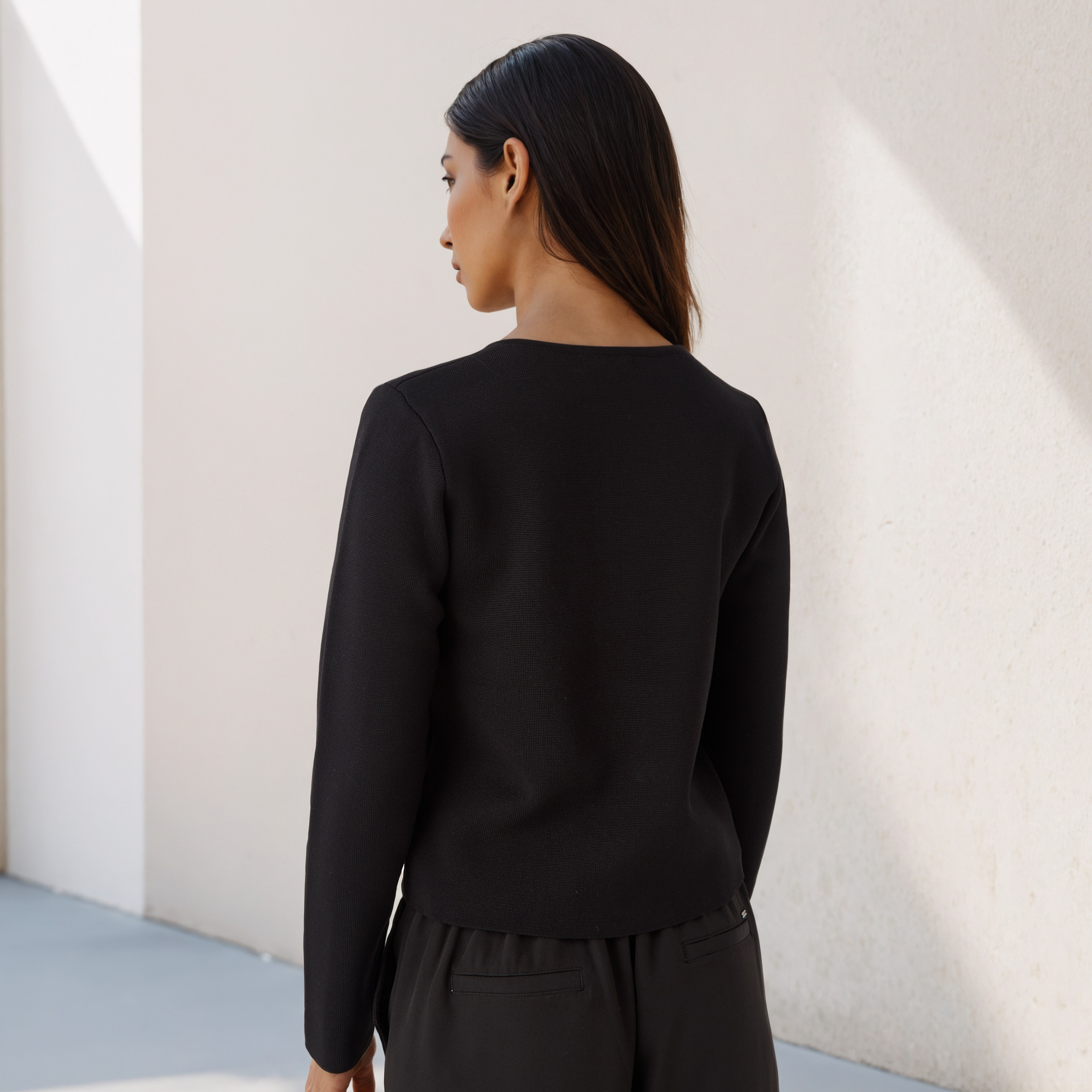 Regular Fit Button Detail Round Neck Cardigan-women-winterwear-cardigansandjumpers-cardigans-image-3