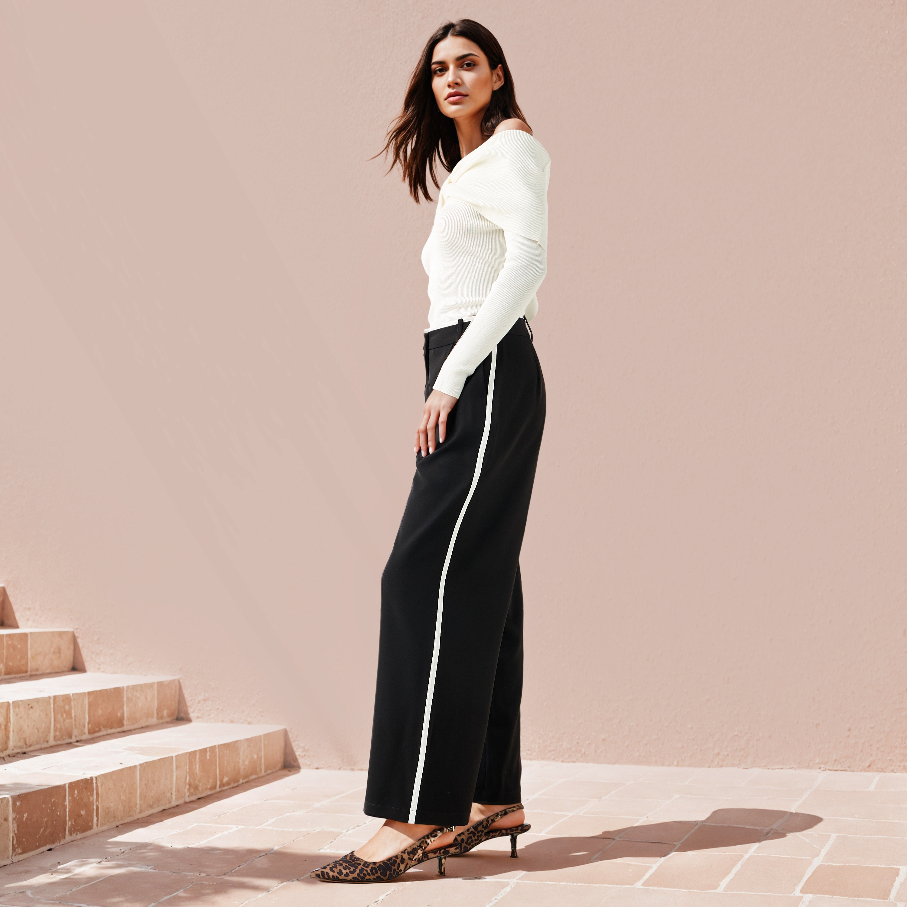 Contrast Side Panel Pants-women-clothing-bottoms-trousers-image-1