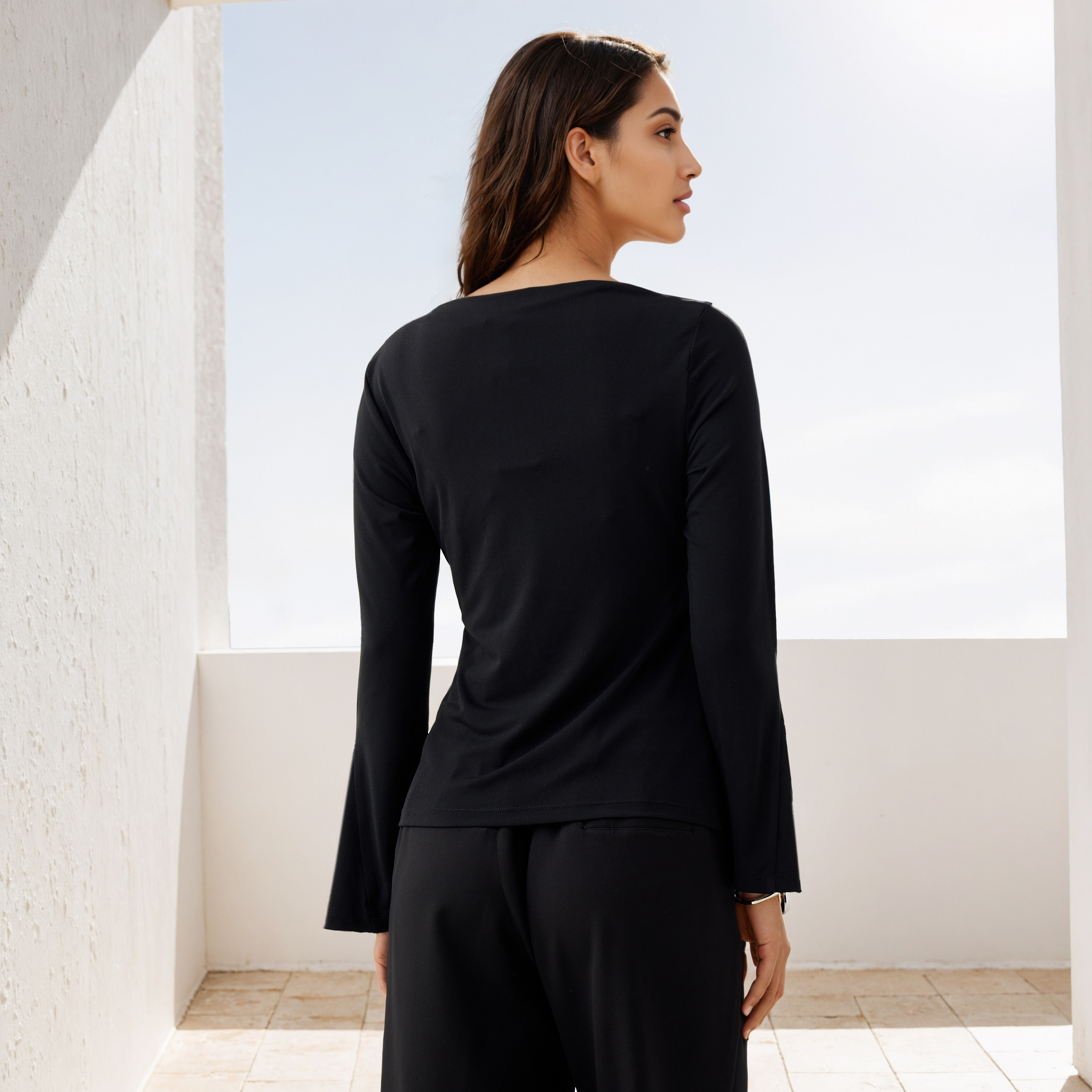 بلوزة بكشكش وأكمام جرس-women-clothing-tshirts-image-3