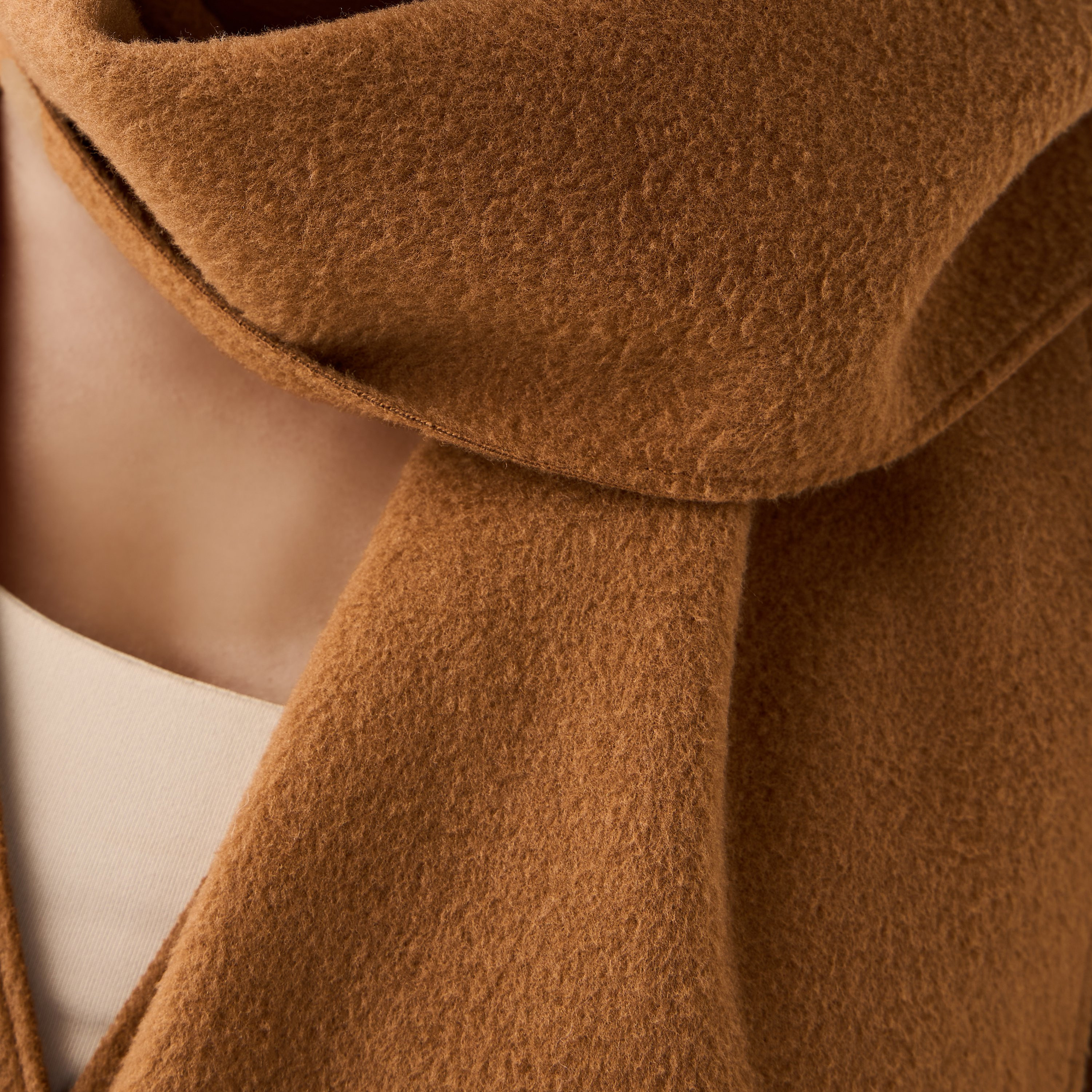 بونشو غير متماثل بارز الملمس بتفاصيل وشاح-women-winterwear-cardigansandjumpers-cardigans-image-5