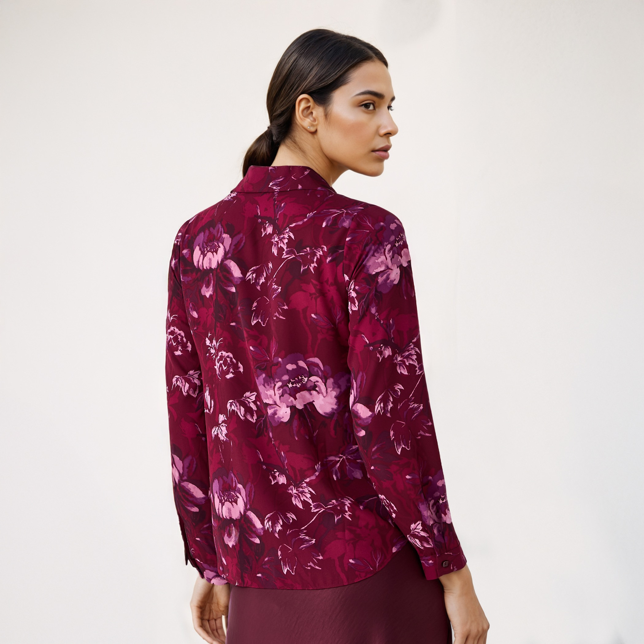 قميص بياقة مطوية وطبعات-women-clothing-shirtsandblouses-shirts-image-3