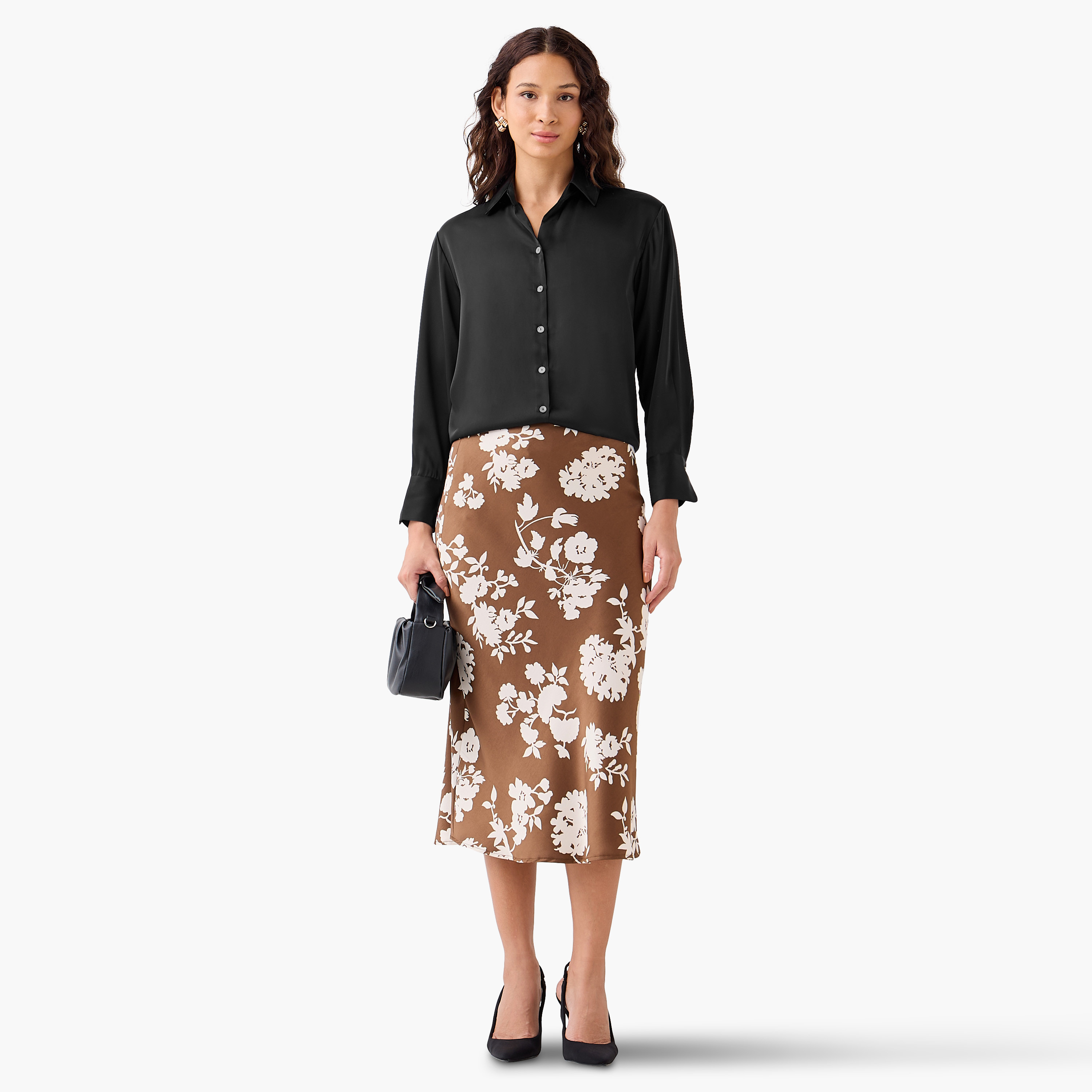 قميص ساتان بقصة عادية وياقة-women-clothing-shirtsandblouses-shirts-image-3