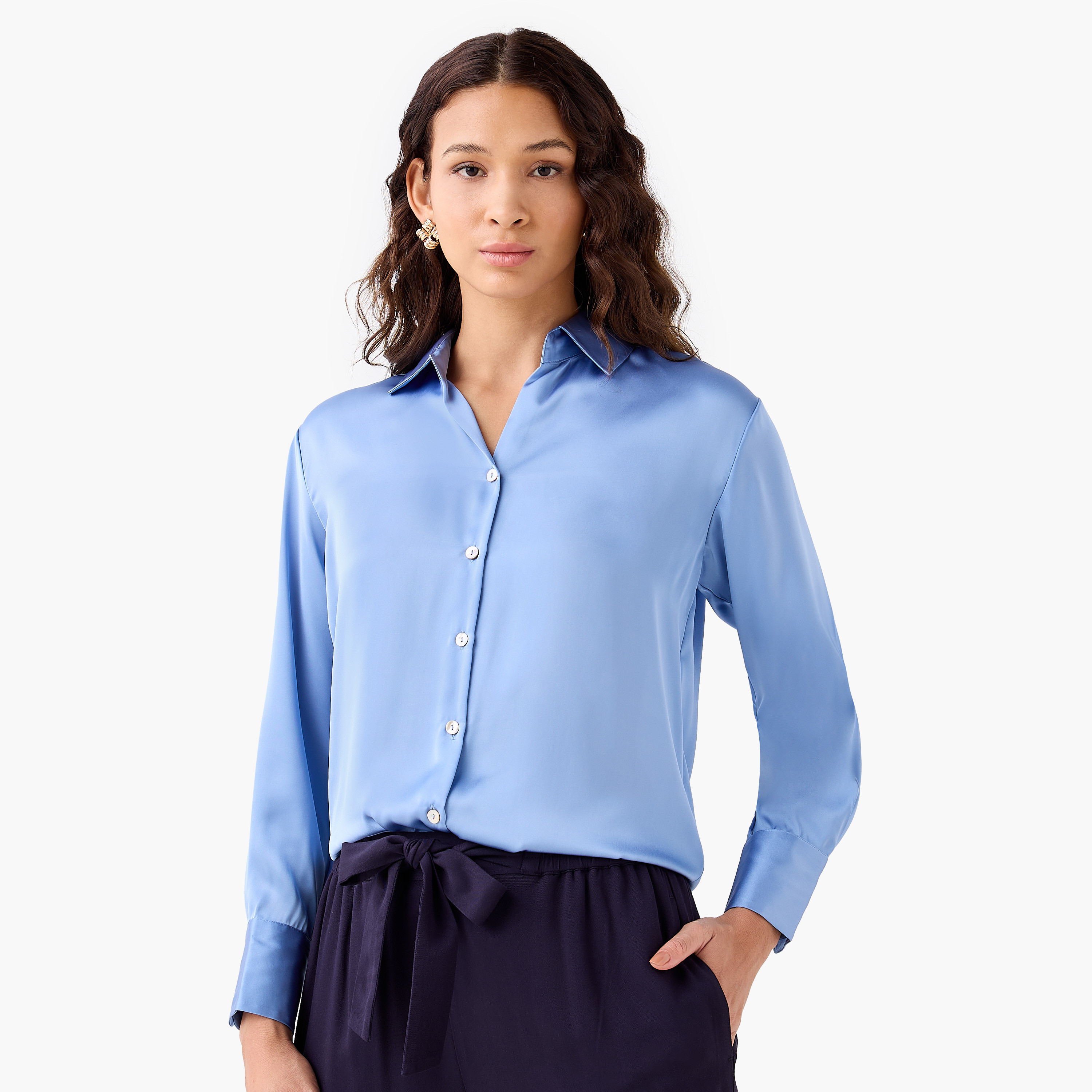 قميص ساتان بقصة عادية وياقة-women-clothing-shirtsandblouses-shirts-image-1