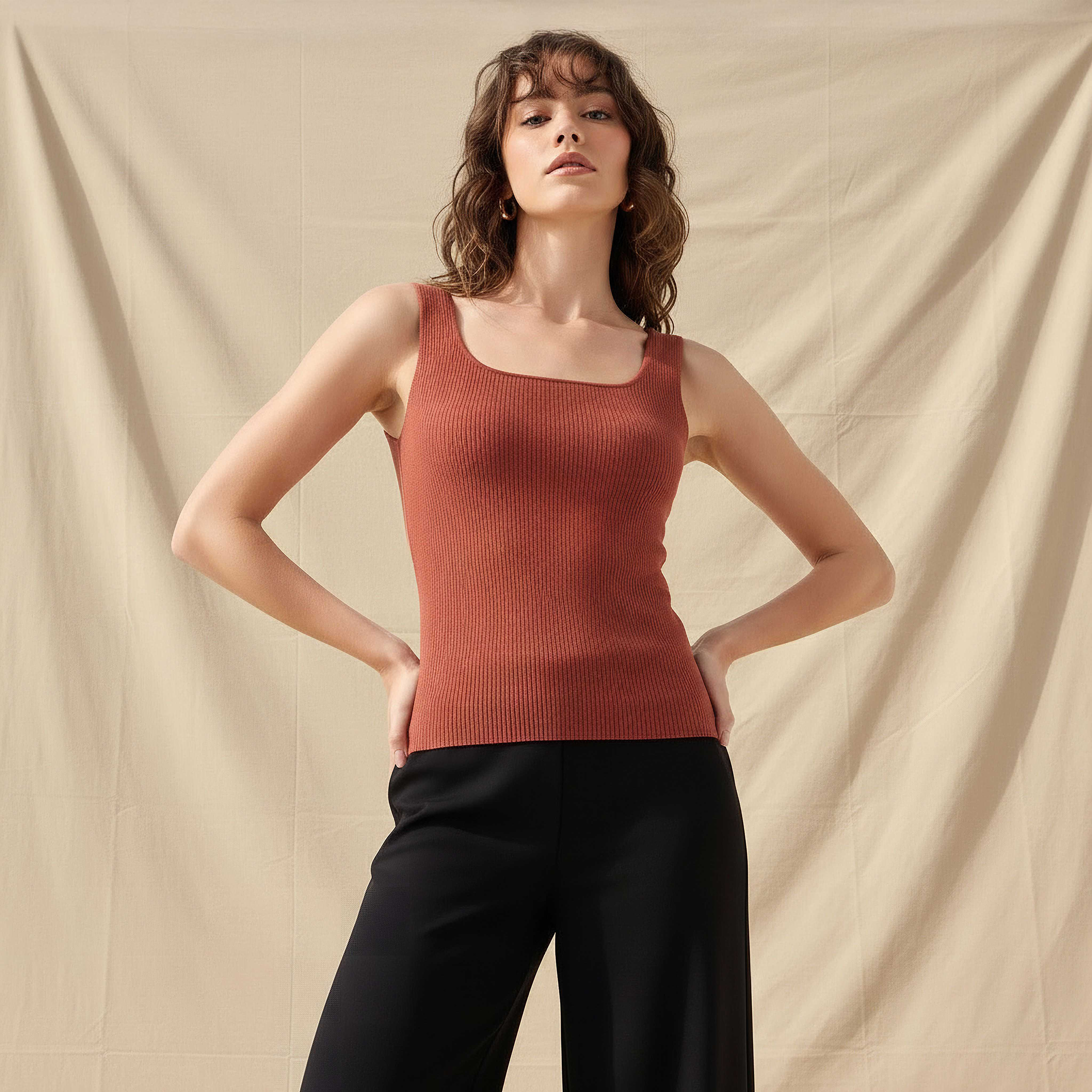 بلوزة تانك بقصة ضيقة وحمالات عريضة-women-clothing-shirtsandblouses-blouses-image-1