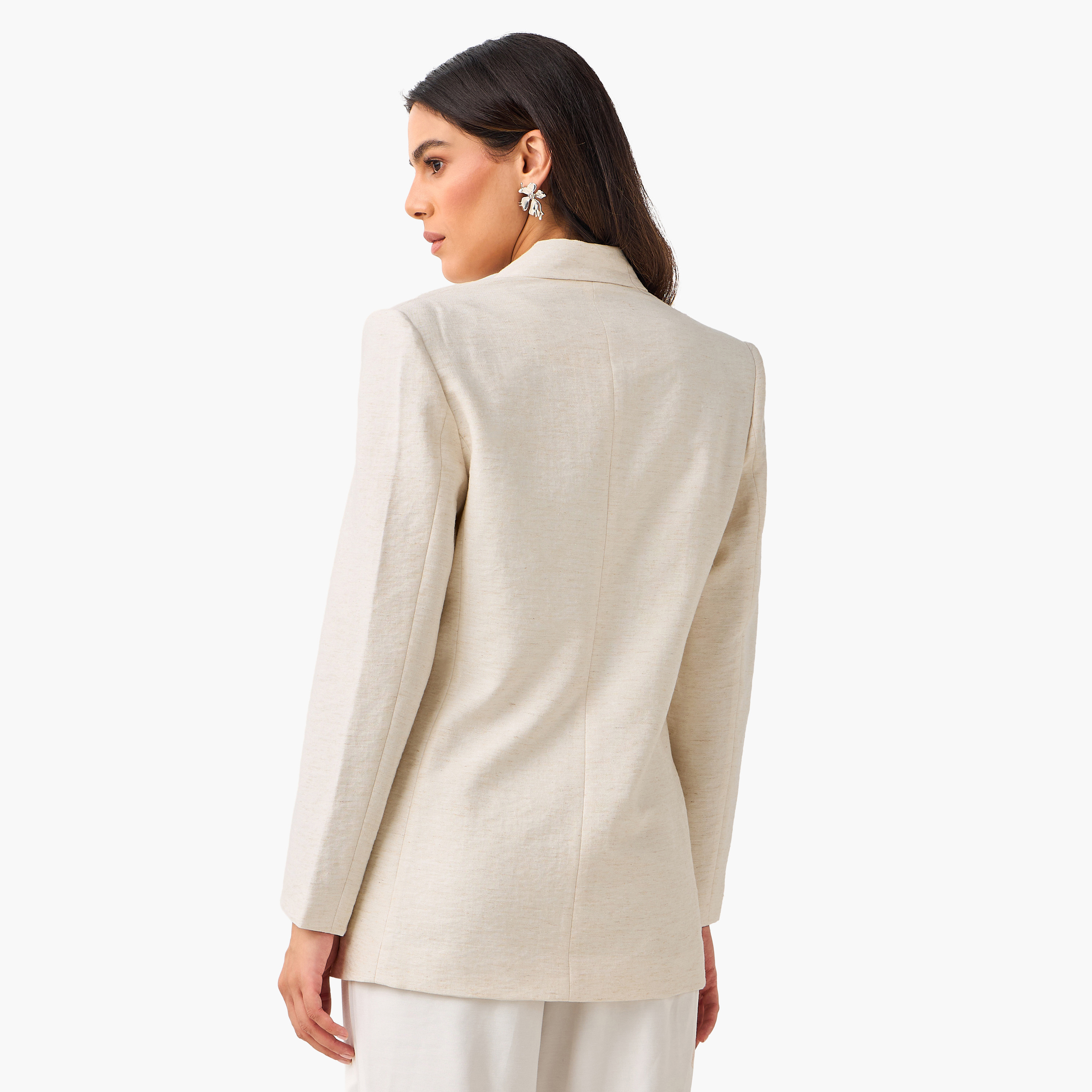 بليزر مزيج الكتان بقصة عادية وياقة مطوية-women-clothing-coatsandjackets-blazers-image-2