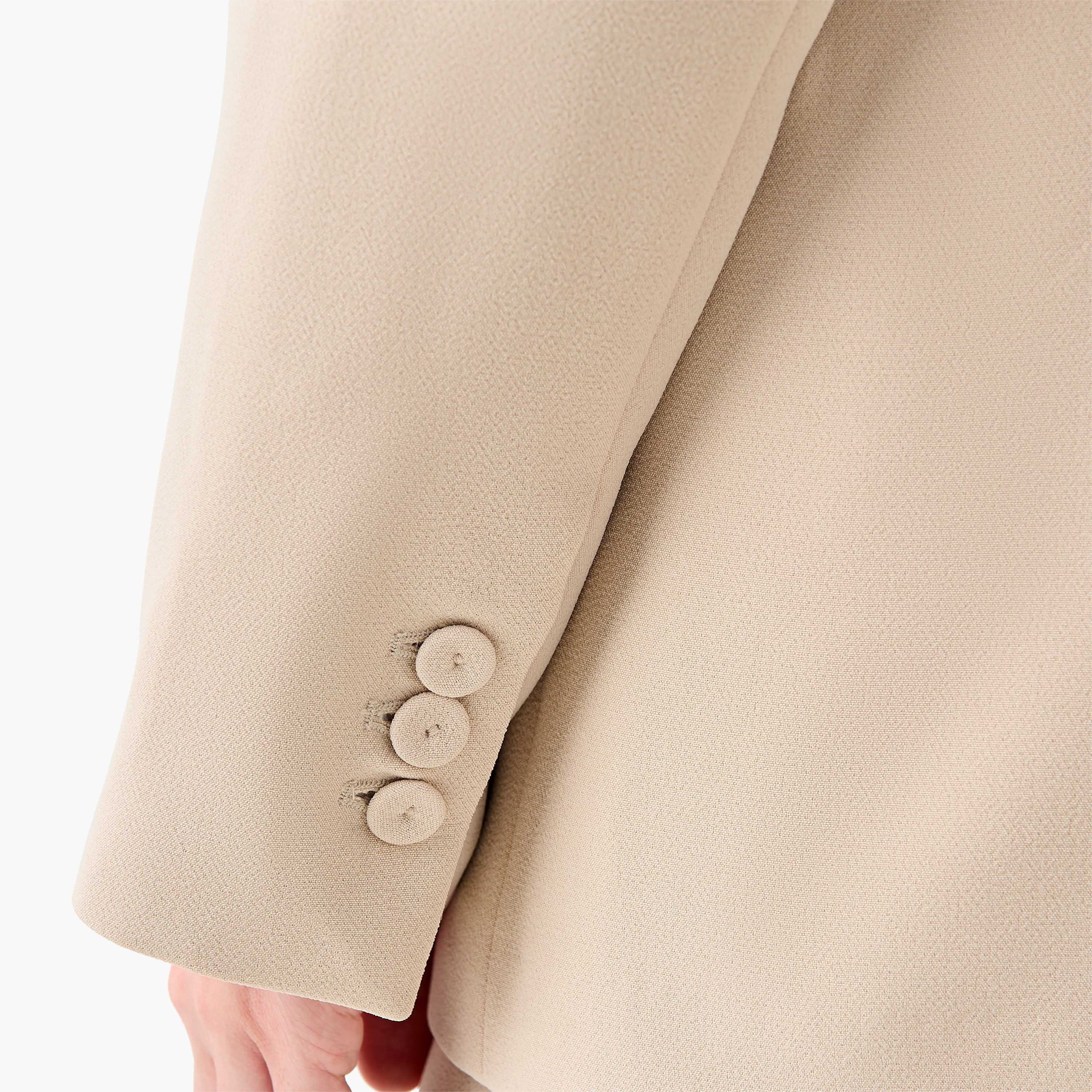 بليزر عادي بزر واحد وياقة مطوية-women-clothing-coatsandjackets-blazers-image-1