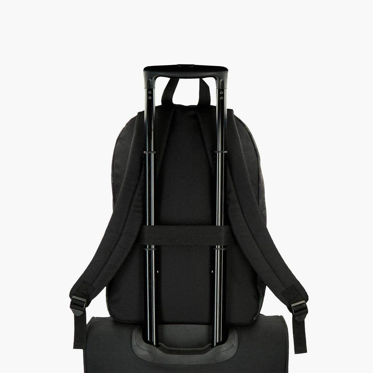 Reebok Logo Print School Backpack with Adjustable Straps and Zip Closure - 38x19x43 cm-school-bagsandbackpacks-backpacks-image-8