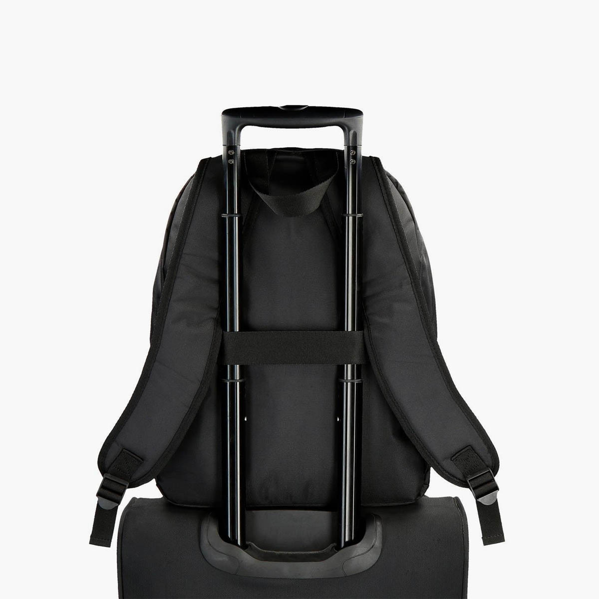 شنطة ظهر مدرسية بطبعات شعار وحمالات قابلة للتعديل وسحاب إغلاق من ريبوك - 38x19x43 سم-boys-accessories-bagsandbackpacks-image-8