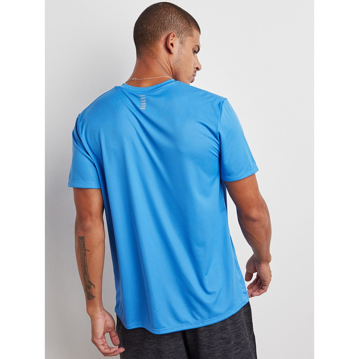 Under Armour Speed Stride Printed Short Sleeves Active T-shirt-men-clothing-sportswearandactivewear-tshirtsandpolos-image-3