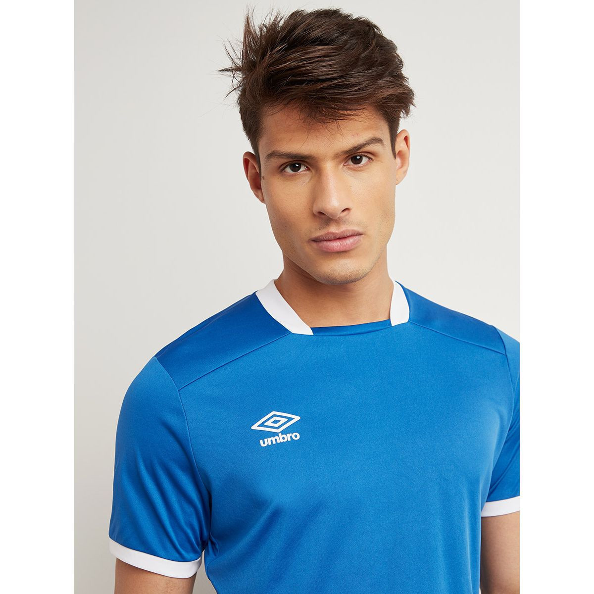 Umbro Capital Slim Fit Jersey with Short Sleeves-men-clothing-sportswearandactivewear-tshirtsandpolos-image-4