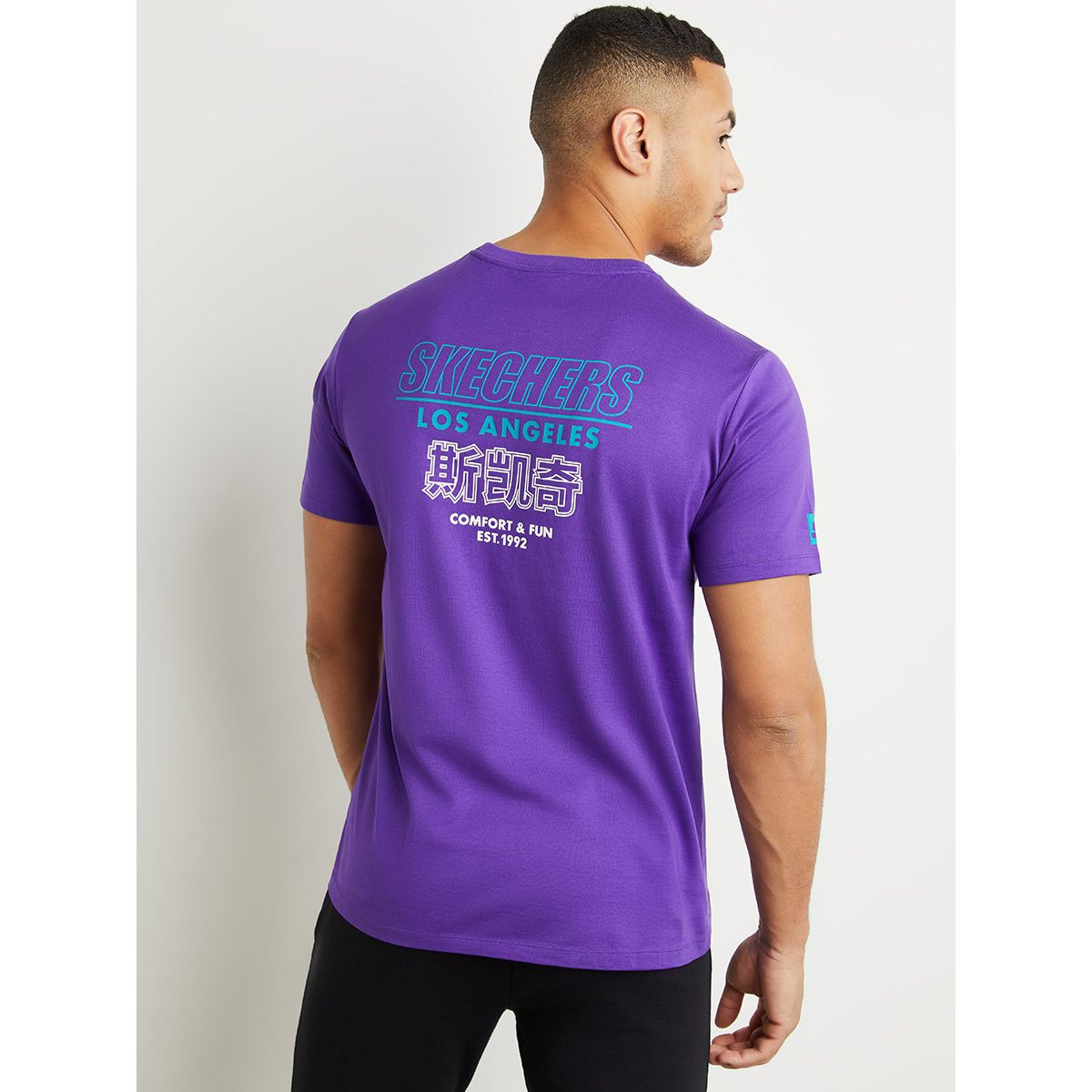 تيشيرت باكمام قصيرة من سكيتشرز-men-clothing-sportswearandactivewear-tshirtsandpolos-image-5