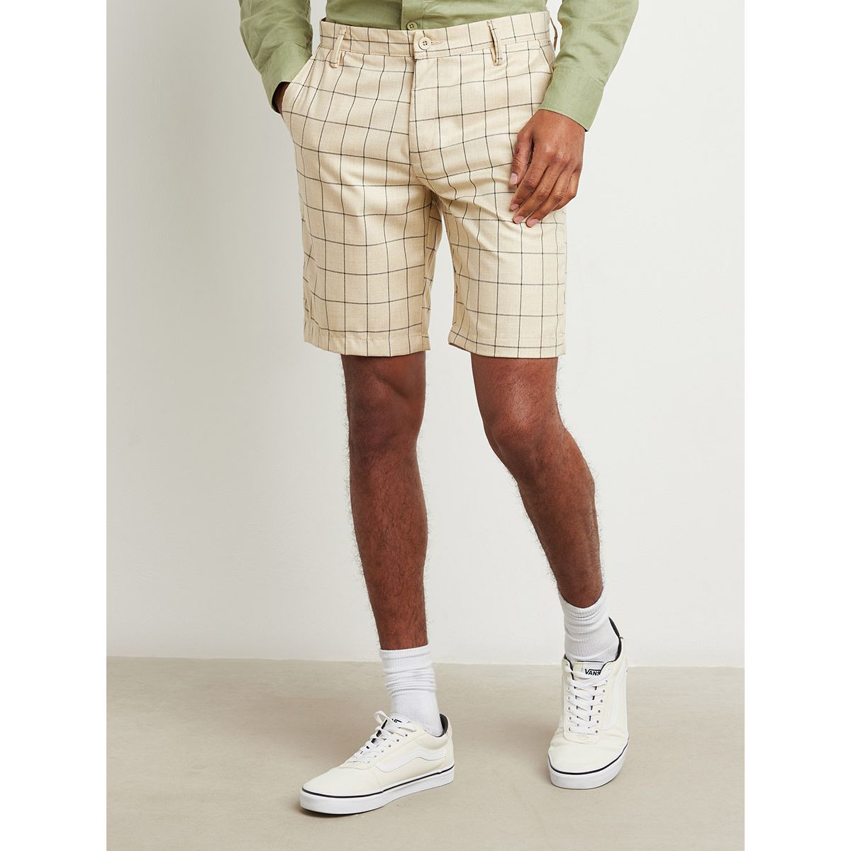 Styli Grid Pattern Pocket Construct Shorts-men-clothing-bottoms-shorts-image-1