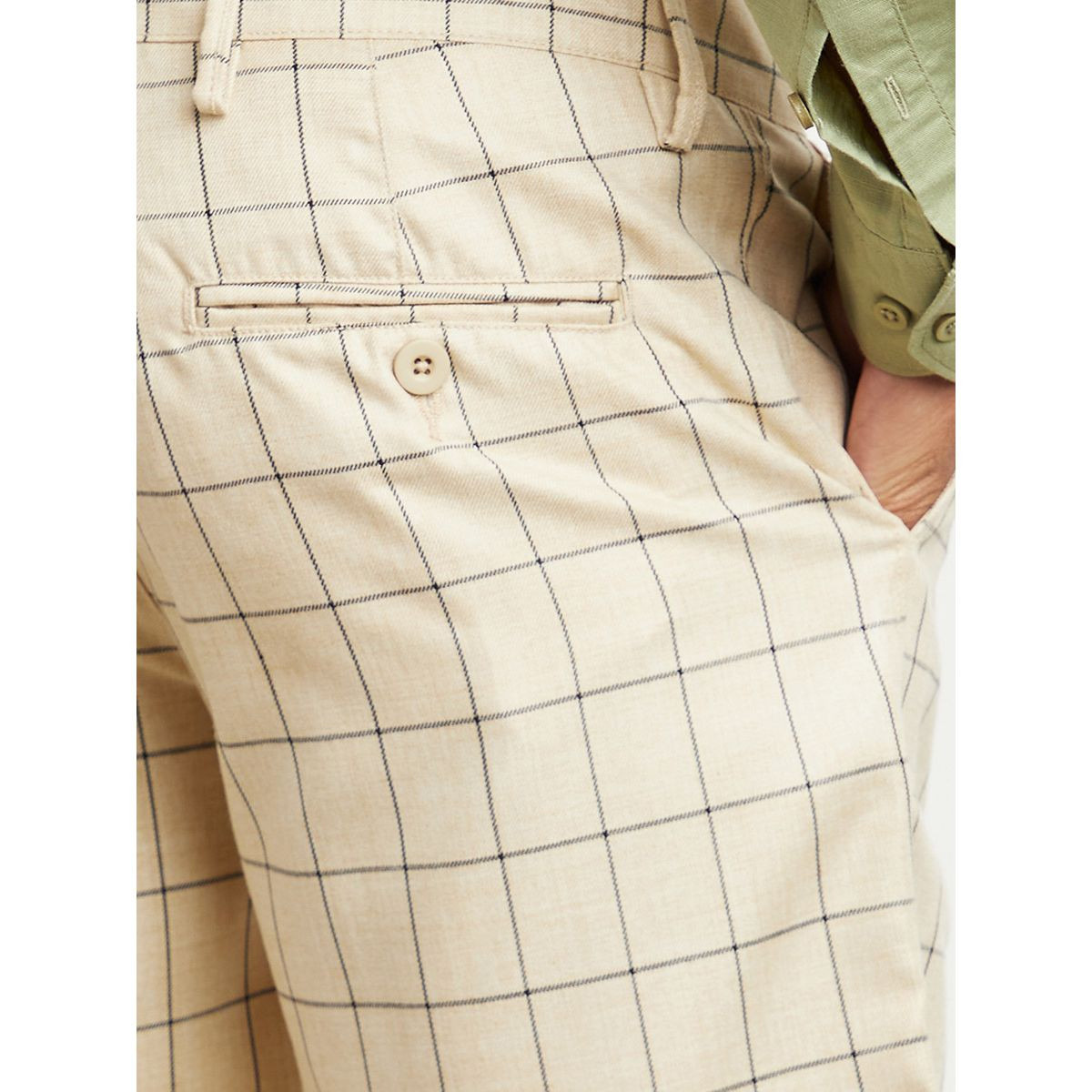 Styli Grid Pattern Pocket Construct Shorts-men-clothing-bottoms-shorts-image-5