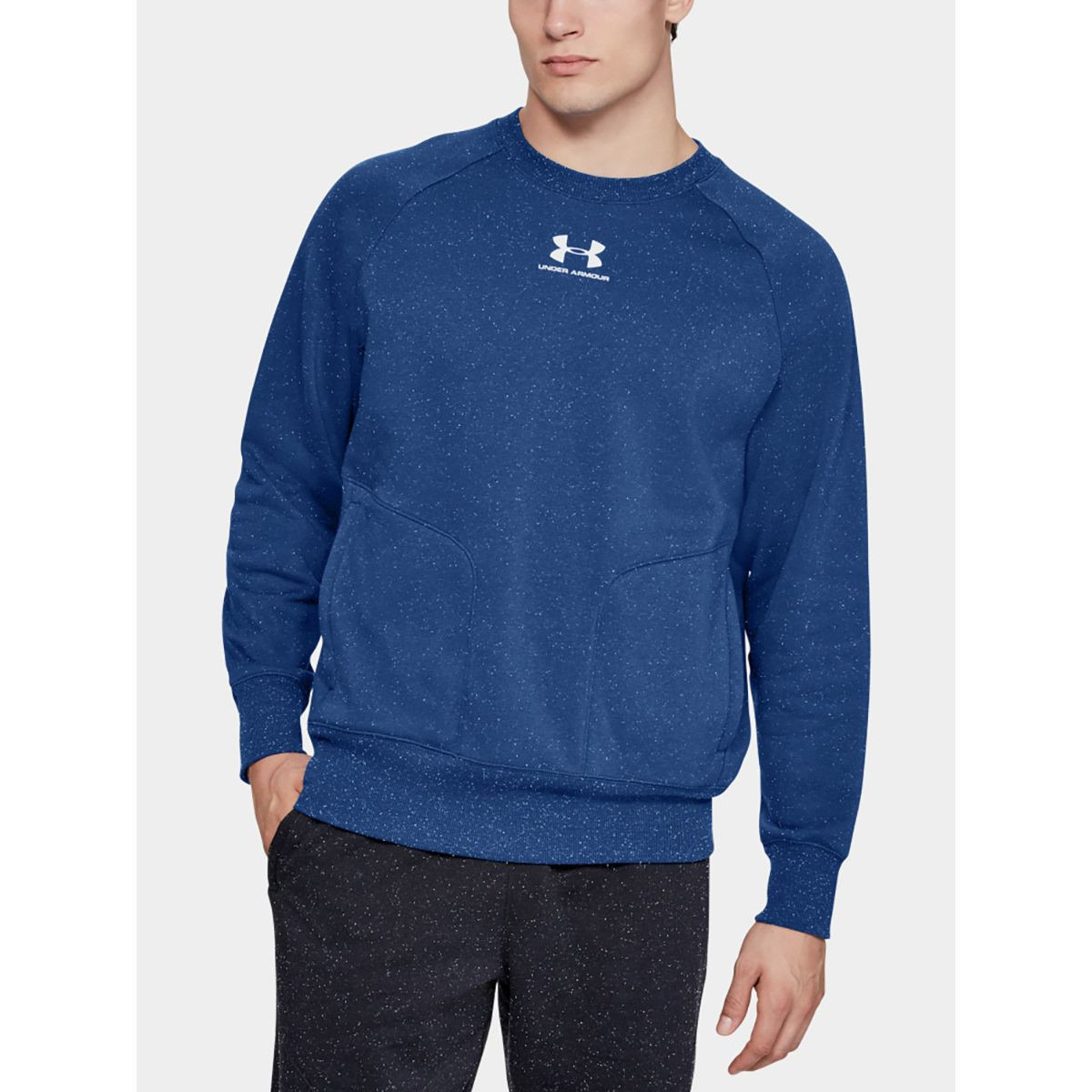 سويت شيرت مزين بشعار الماركة من أندر آرمور-men-winterwear-hoodiesandsweatshirts-image-1