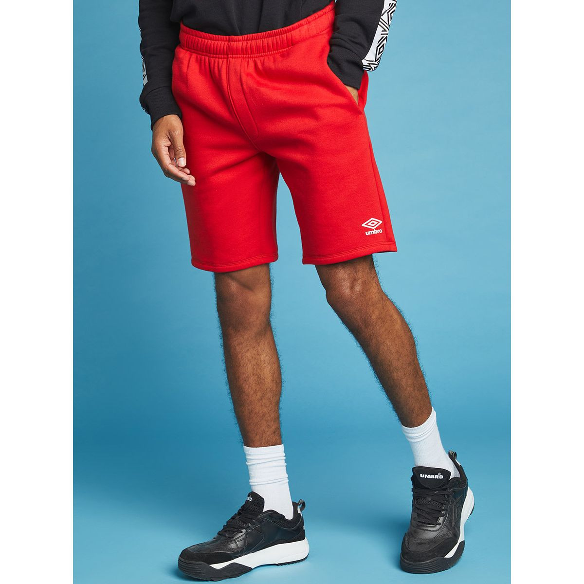شورت بجيوب من أمبرو-sports-men-clothing-bottoms-image-1